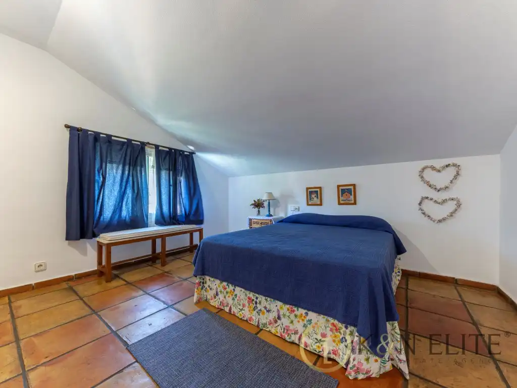 Dormitori de Casa o xalet en venda en Alicante / Alacant amb Aire condicionat, Jardí privat i Terrassa
