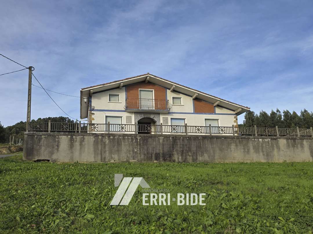 Exterior view of House or chalet for sale in Arrieta