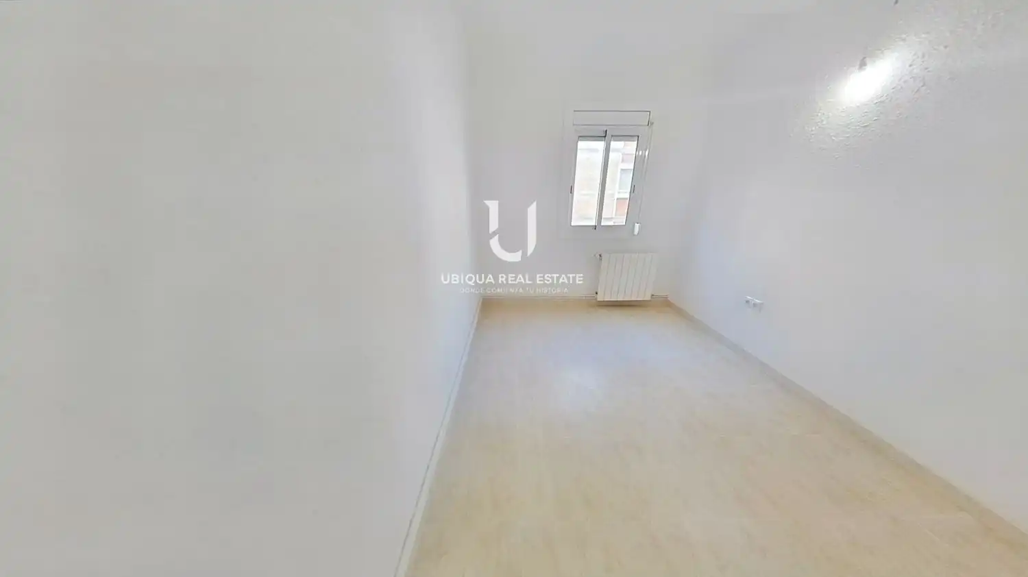 Schlafzimmer von Wohnung zum Verkauf in Sant Feliu de Llobregat mit Heizung und Ofen