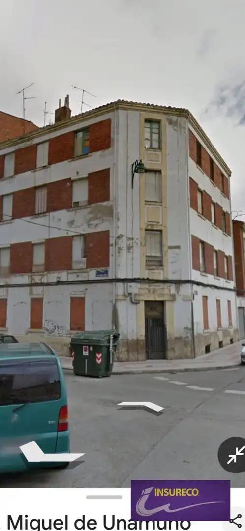 Immobles singulars en venda a Miguel Unamuno