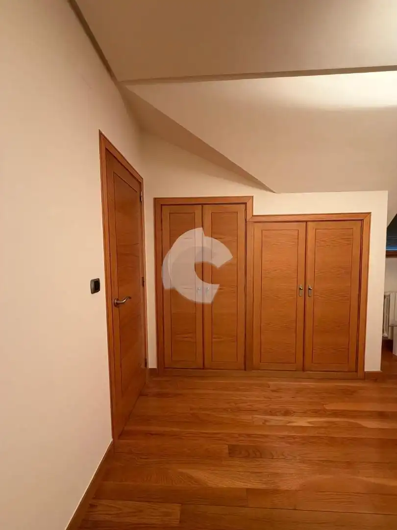 Dúplex de alquiler en Ourense Capital  con Calefacción