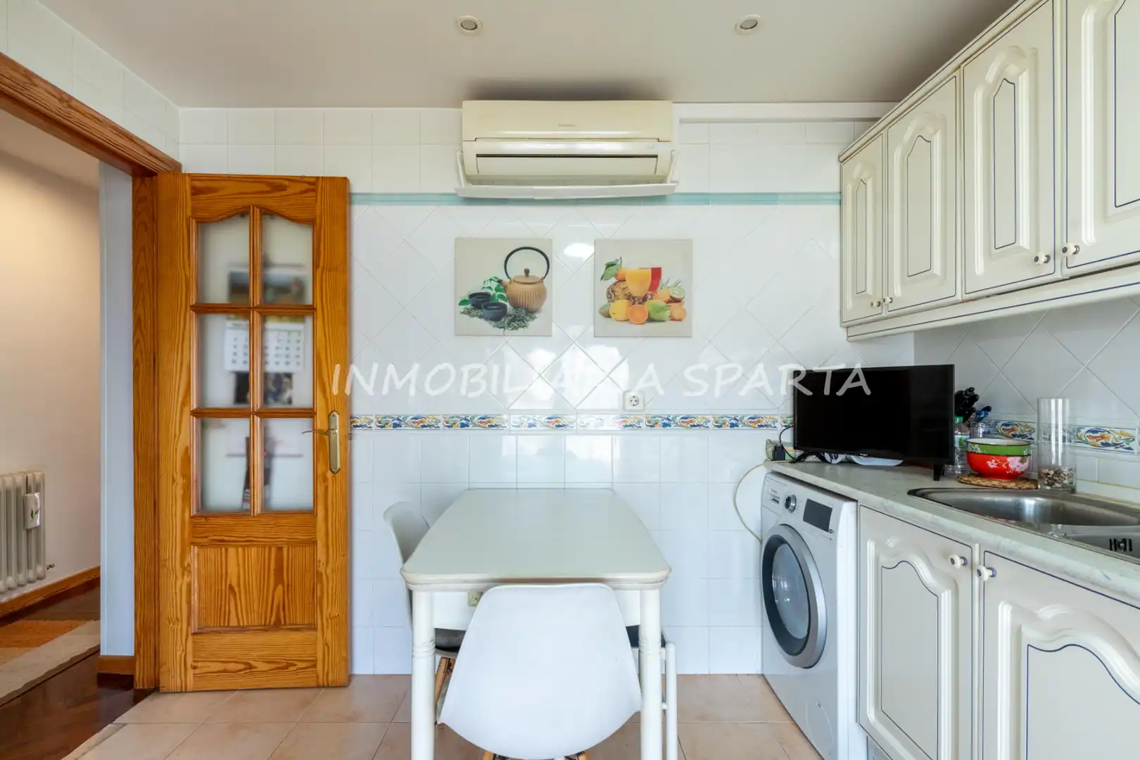 Kitchen of Duplexes for sale in Ciudad Real  with Air Conditioner, Heating and Parquet flooring