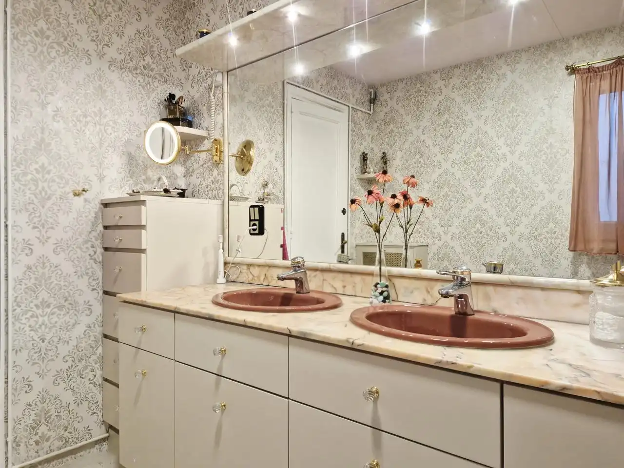 Bathroom of Flat for sale in Centre