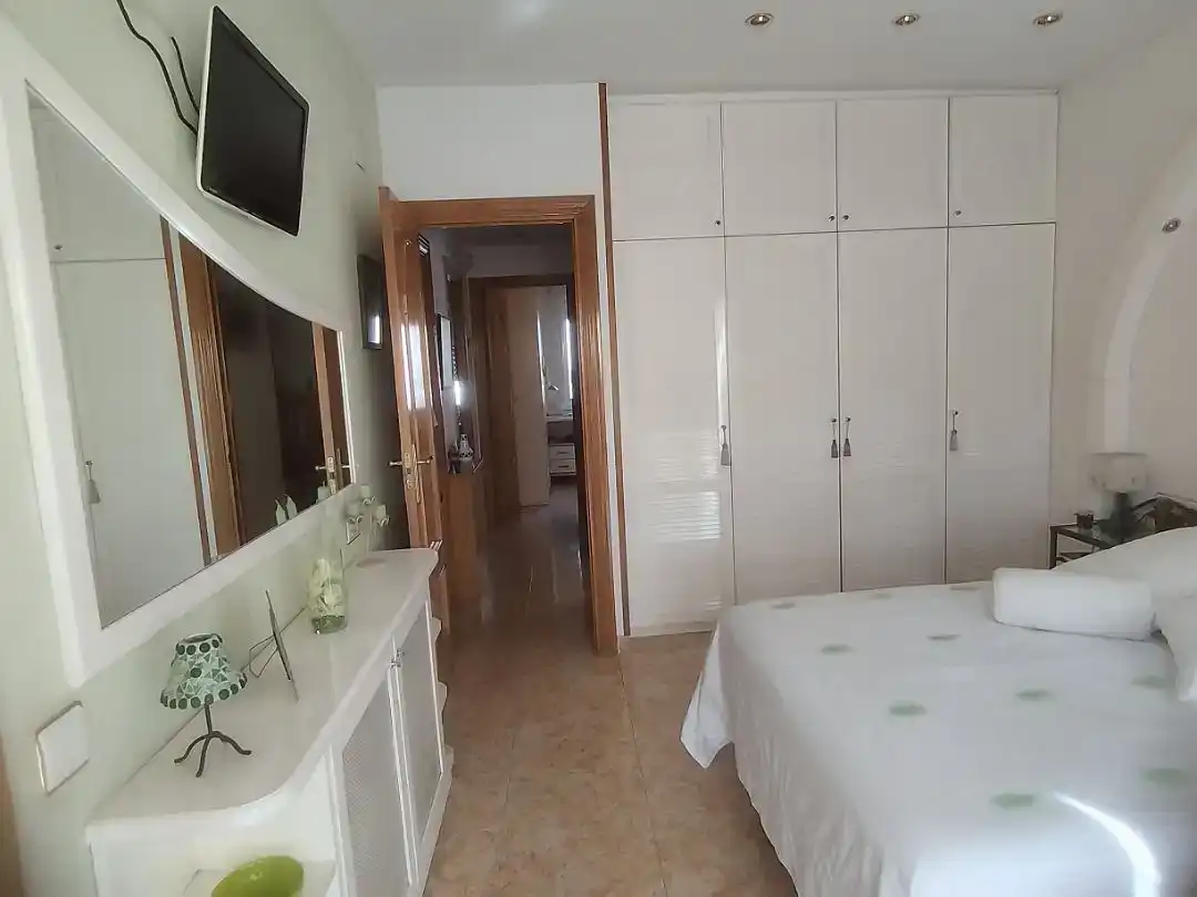 Dormitori de Casa adosada en venda en Sant Vicenç Dels Horts amb Aire condicionat i Balcó
