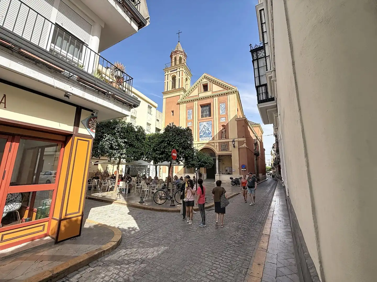 Vista exterior de Piso en venta en Sevilla con Aire acondicionado, Jardín privado y Trastero