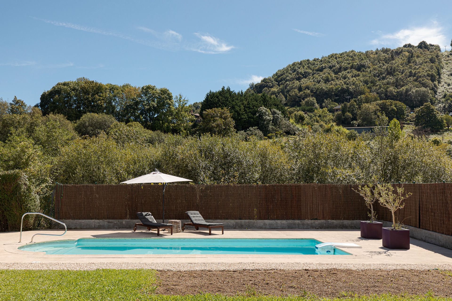 Swimming pool of Single-family semi-detached for sale in Irun   with Air Conditioner, Heating and Private garden