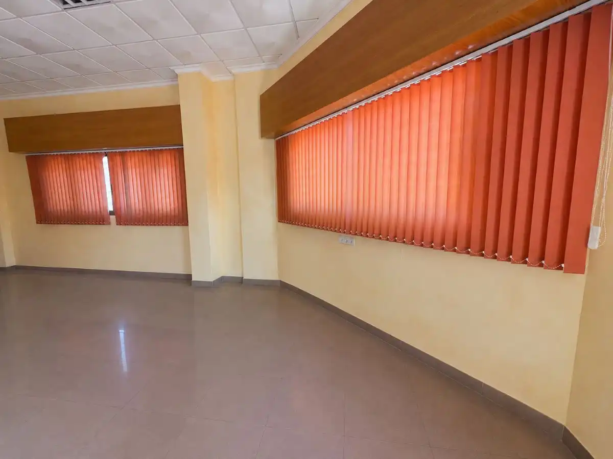 Local commercial à vendre à Calle Juan Carbajo Santos 45, imagen 6