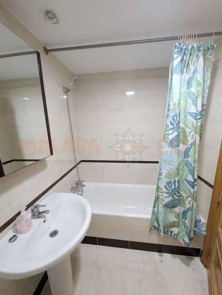 Apartamento de alquiler en Almayate