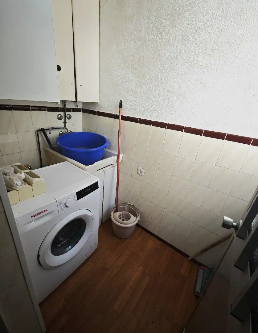Baño de Piso en venta en Lebrija con Aire acondicionado, Terraza y Trastero