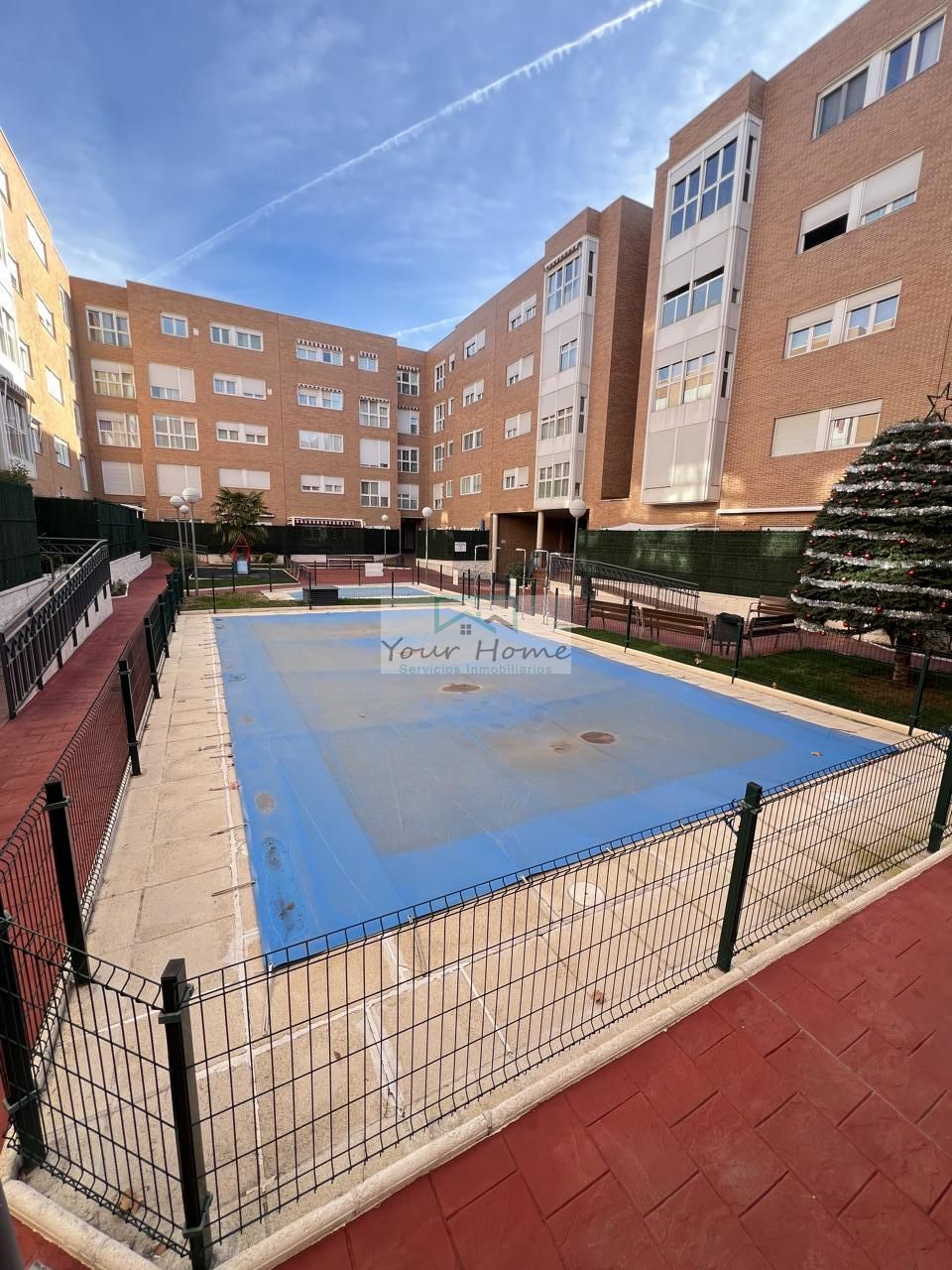 Exterior view of Planta baja for sale in Torrejón de Ardoz  with Heating, Storage room and Furnished