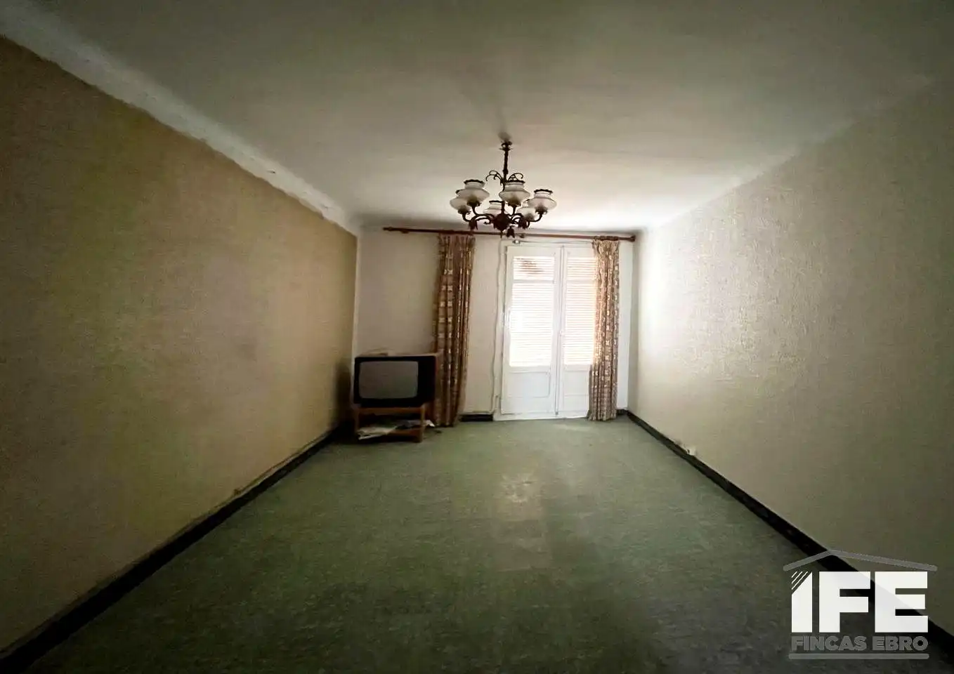 Sala d'estar de Casa o xalet en venda en Alagón amb Terrassa i Balcó