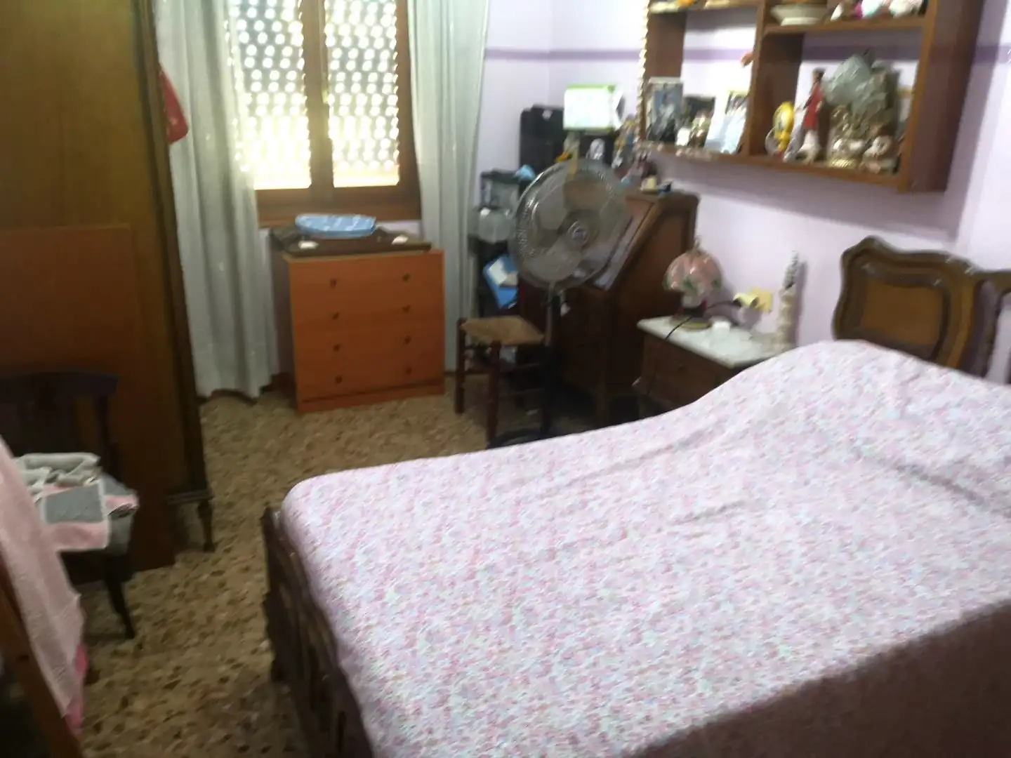 Dormitori de Casa adosada en venda en Alzira amb Terrassa, Traster i Moblat