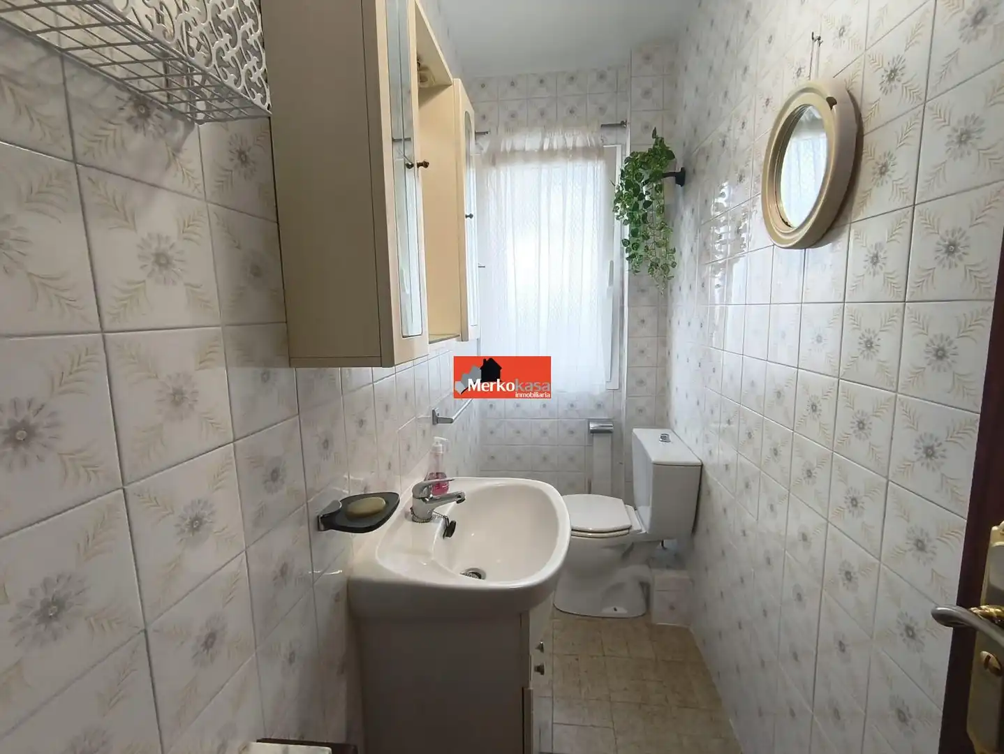 Baño de Piso en venta en Lugo con Calefacción, Amueblado y Balcón