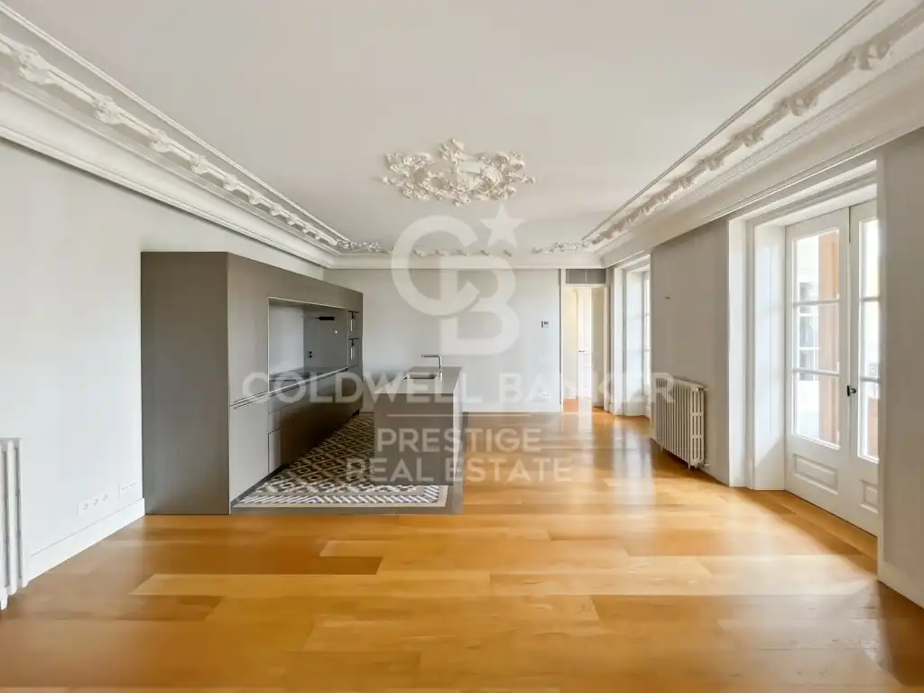 Flat with pool for sale in Calle Ausias Marc, imagen 3