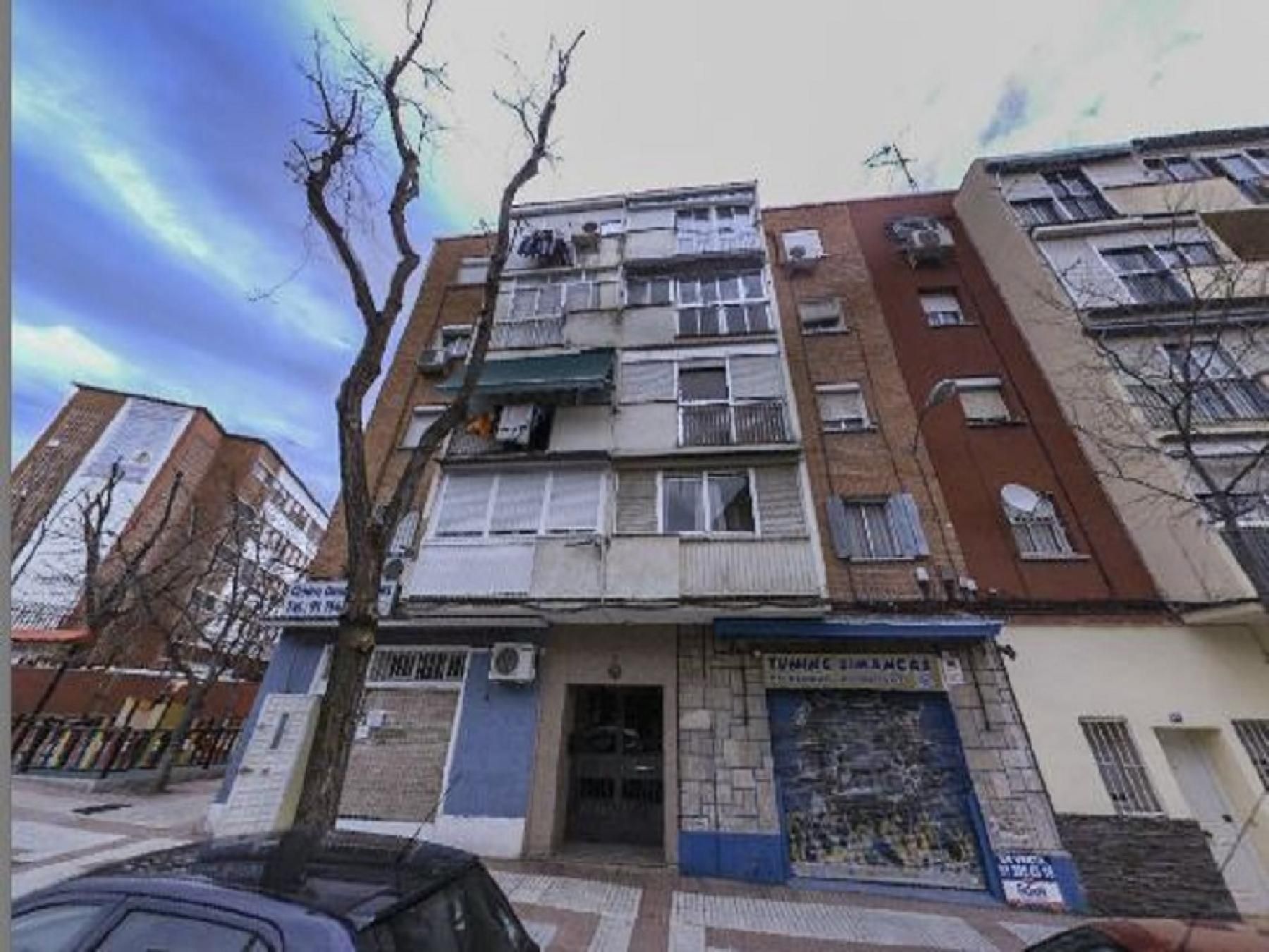 Exterior view of Premises for sale in  Madrid Capital
