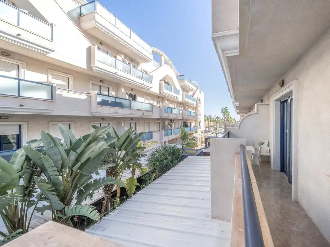 Vista exterior de Pis en venda en Orihuela amb Aire condicionat, Calefacció i Terrassa