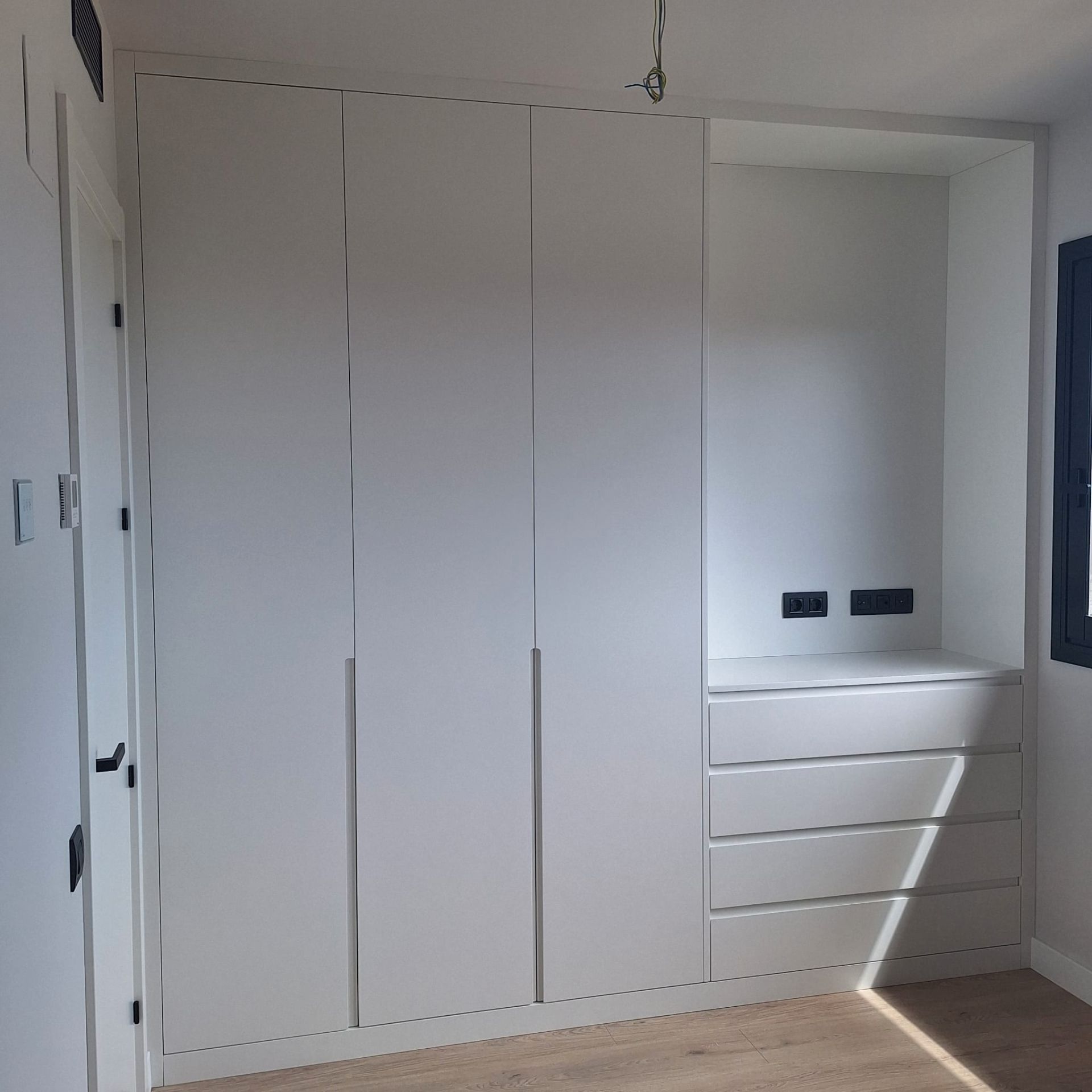 Bedroom of Flat for sale in Tiana  with Air Conditioner, Private garden and Terrace