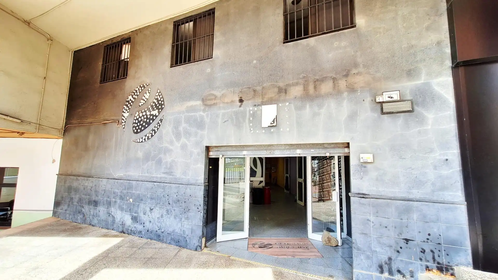 Business premises for sale in Bajadilla - Fuente Nueva, imagen 2