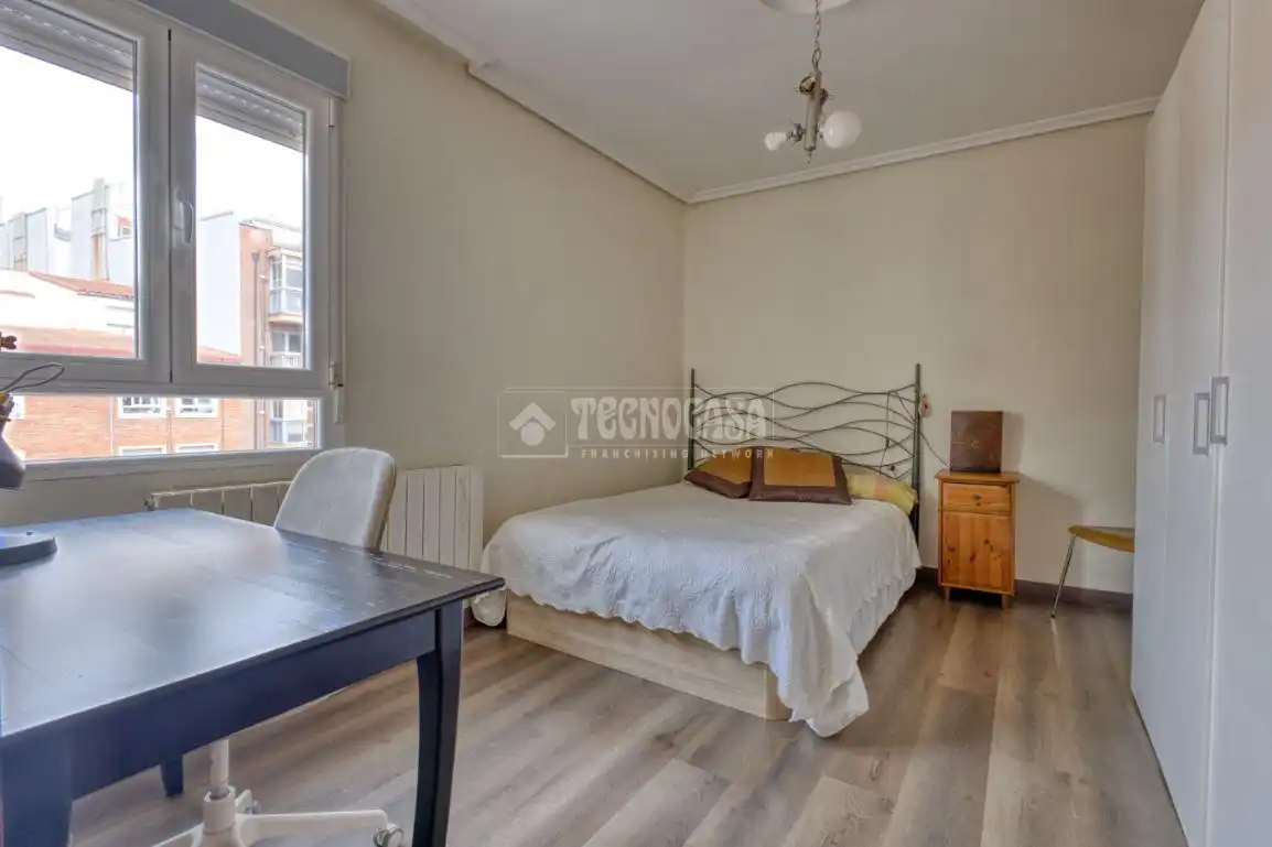 Habitación de Piso en venta en Valladolid con Calefacción y Parquet