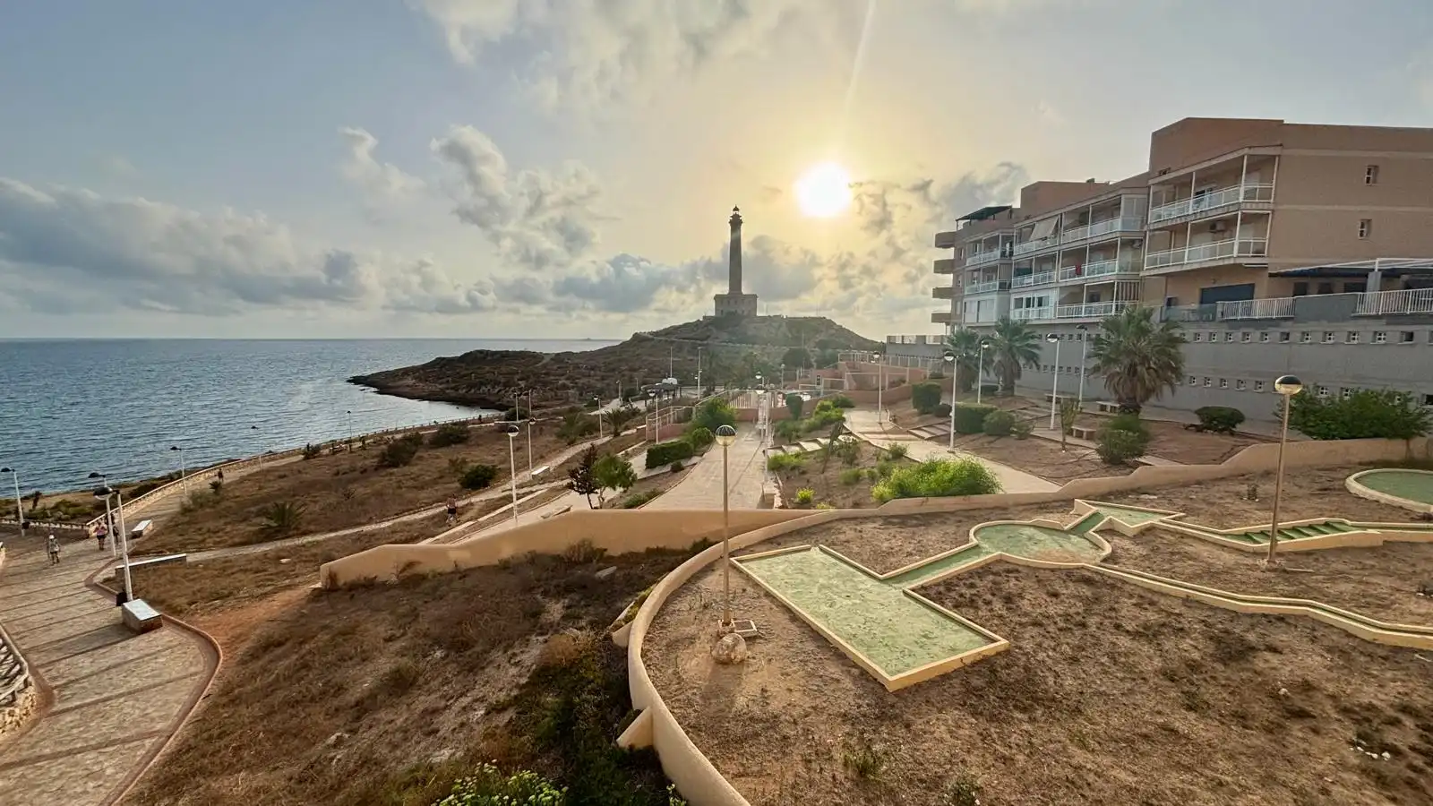 Außenansicht von Wohnungen zum Verkauf in Cartagena mit Klimaanlage, Heizung und Terrasse
