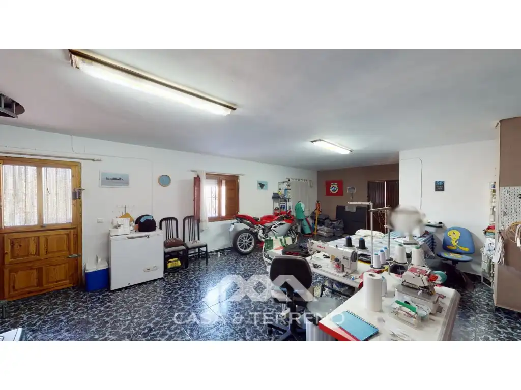 Houses for sale in Sayalonga  with Terrace, Furnished and Internet