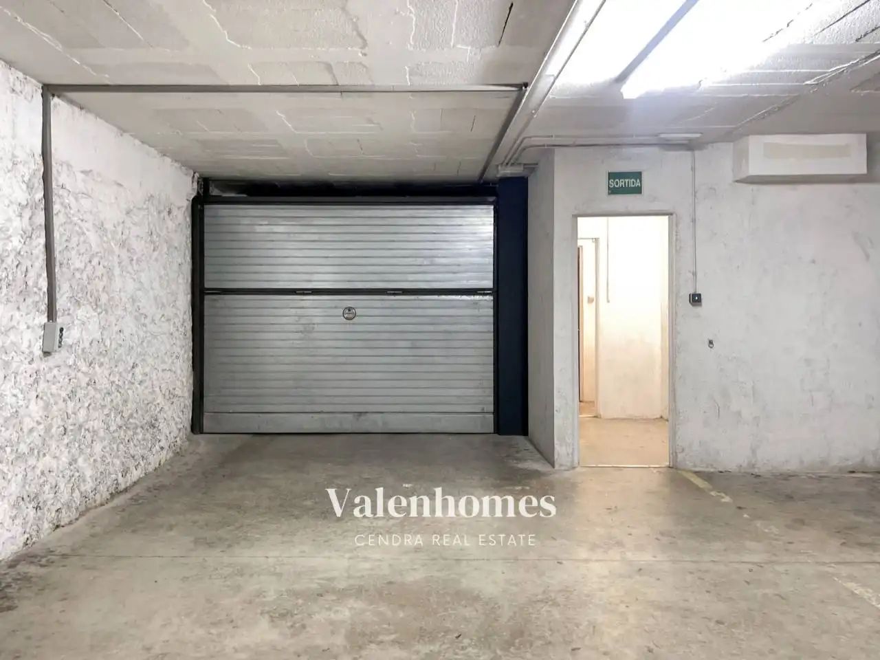 Parkplatz von Maisonette zum Verkauf in Rubí mit Klimaanlage, Heizung und Terrasse