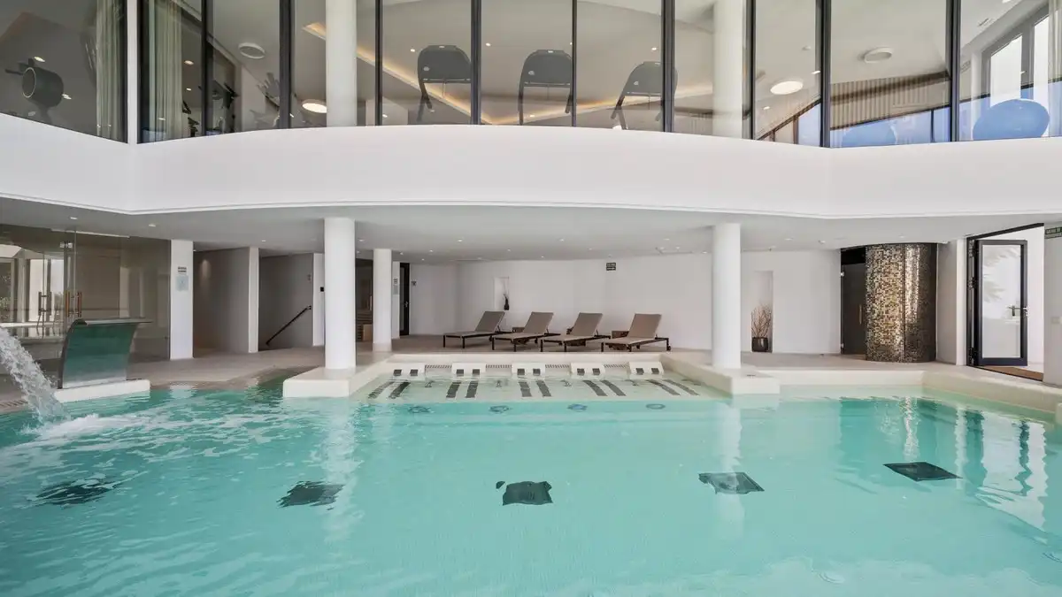 Piscina de Piso en venta en Marbella con Terraza y Piscina