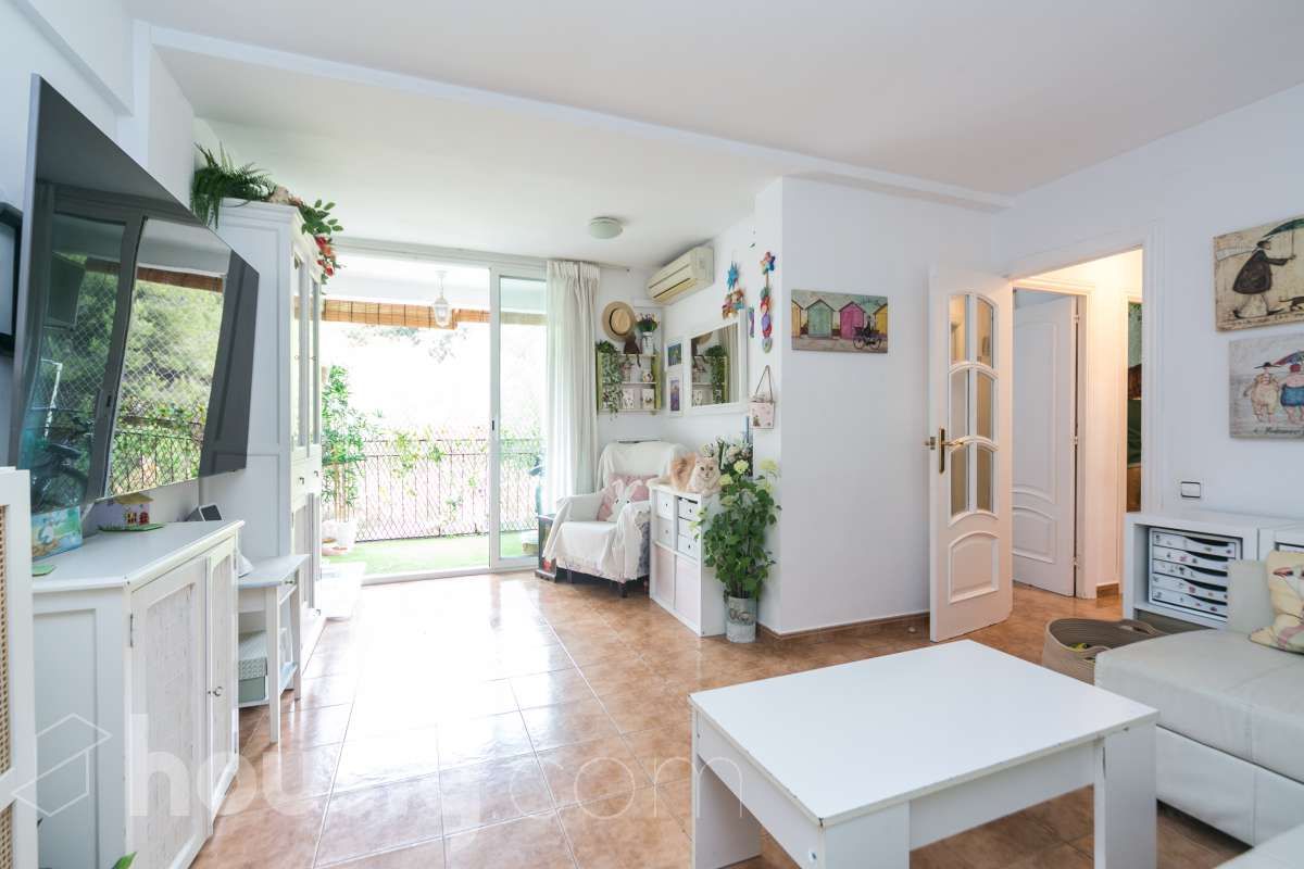 Flat for sale in Ronda Guineueta Vella, Canyelles