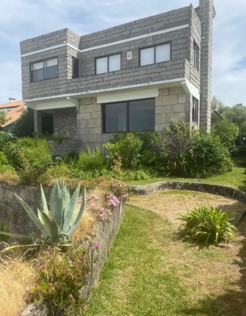 Maison avec jardin à vendre à Rúa de Canido