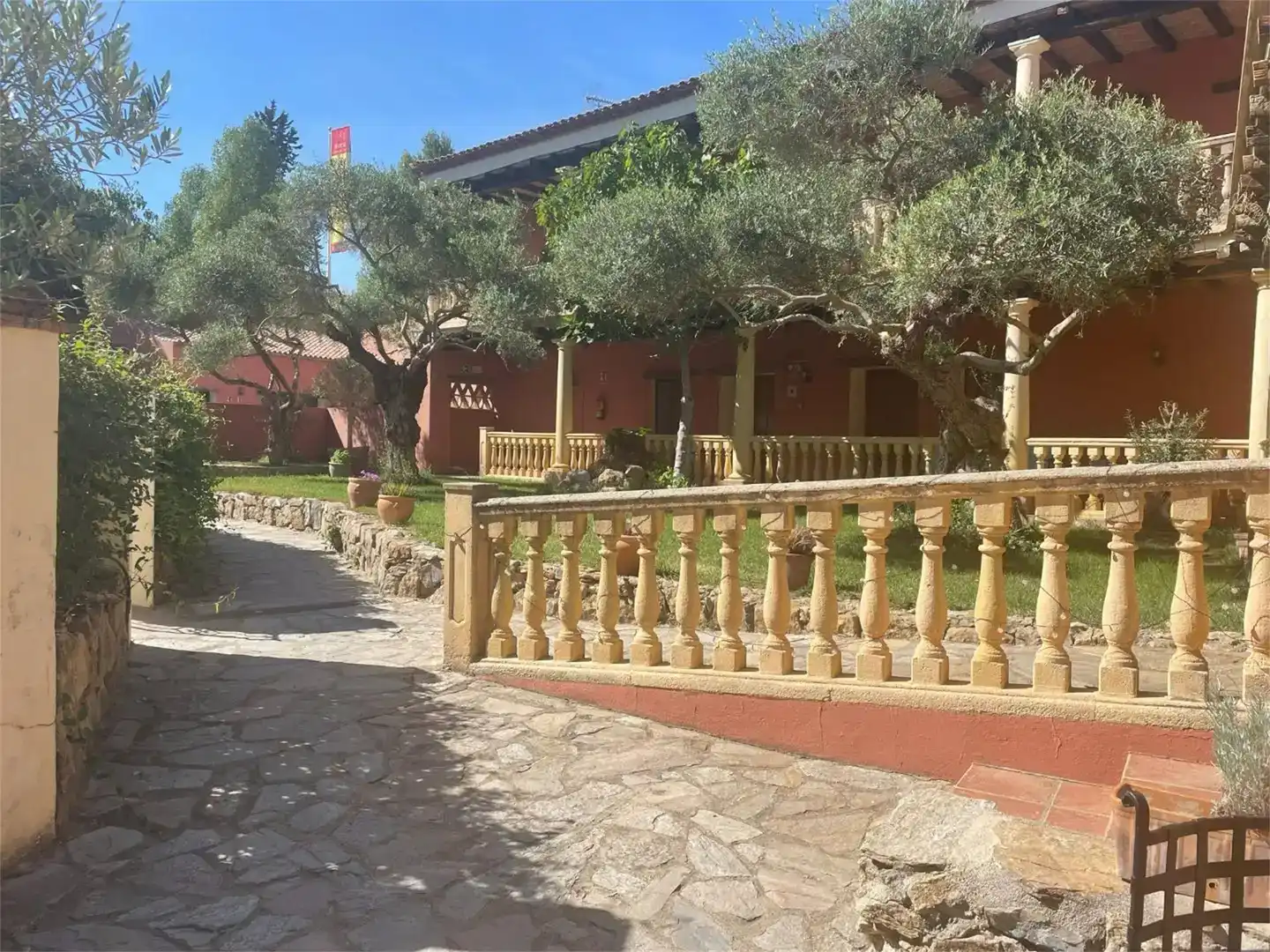 Local en venda en Ronda amb Aire condicionat, Parquet i Moblat