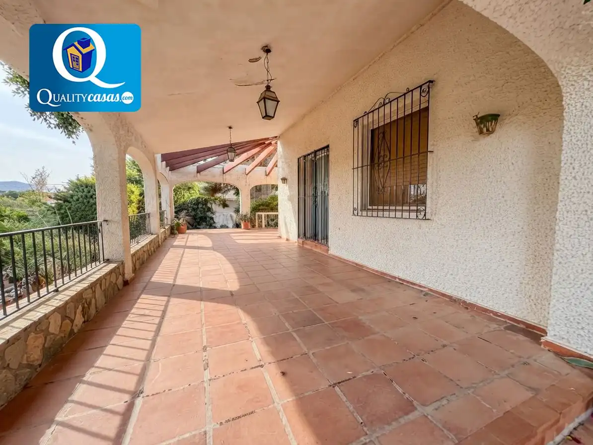 Vista exterior de Casa o xalet en venda en Partidas de Alicante