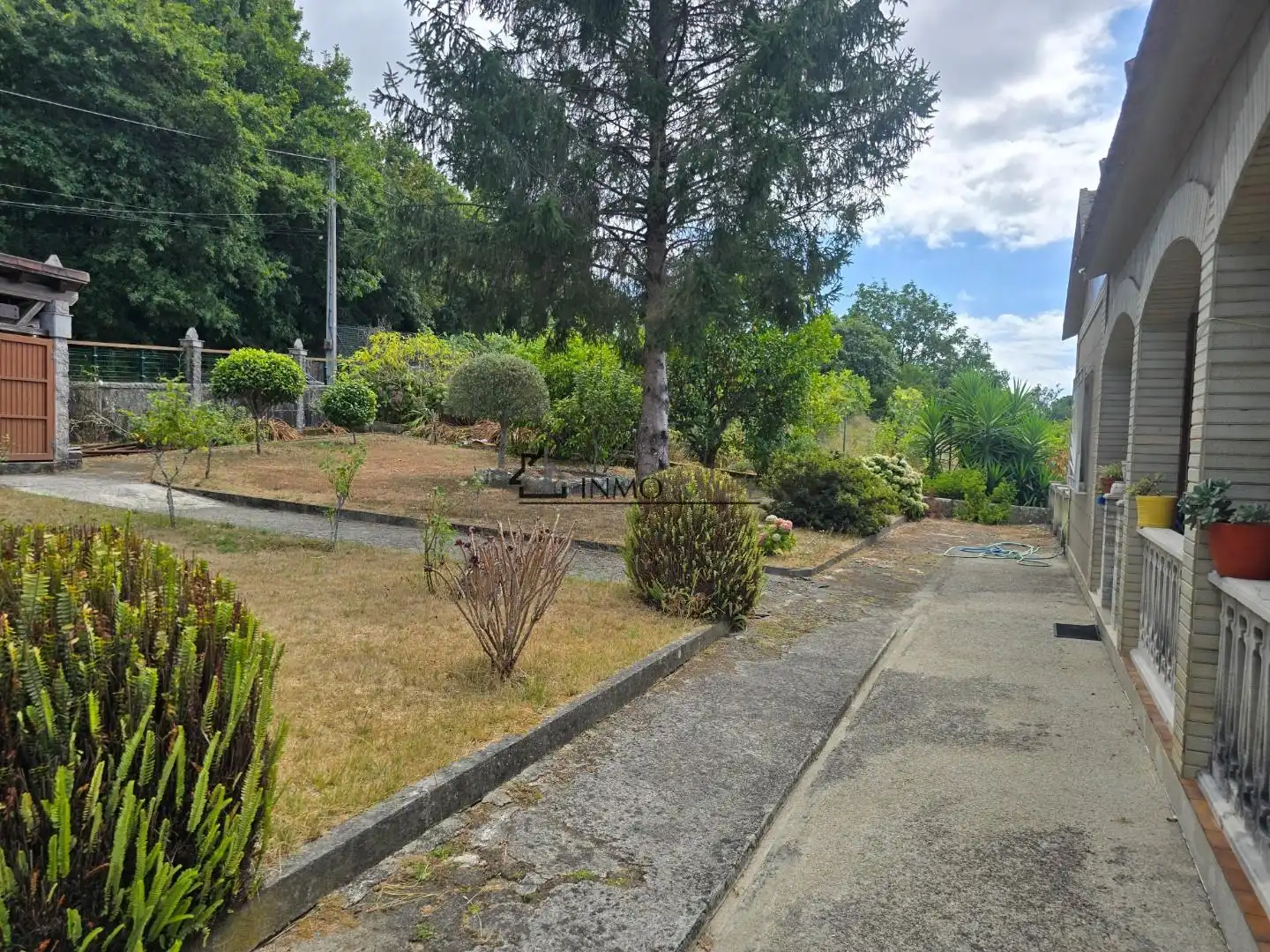 Casa o xalet en venda en Pontevedra Capital  amb Jardí privat