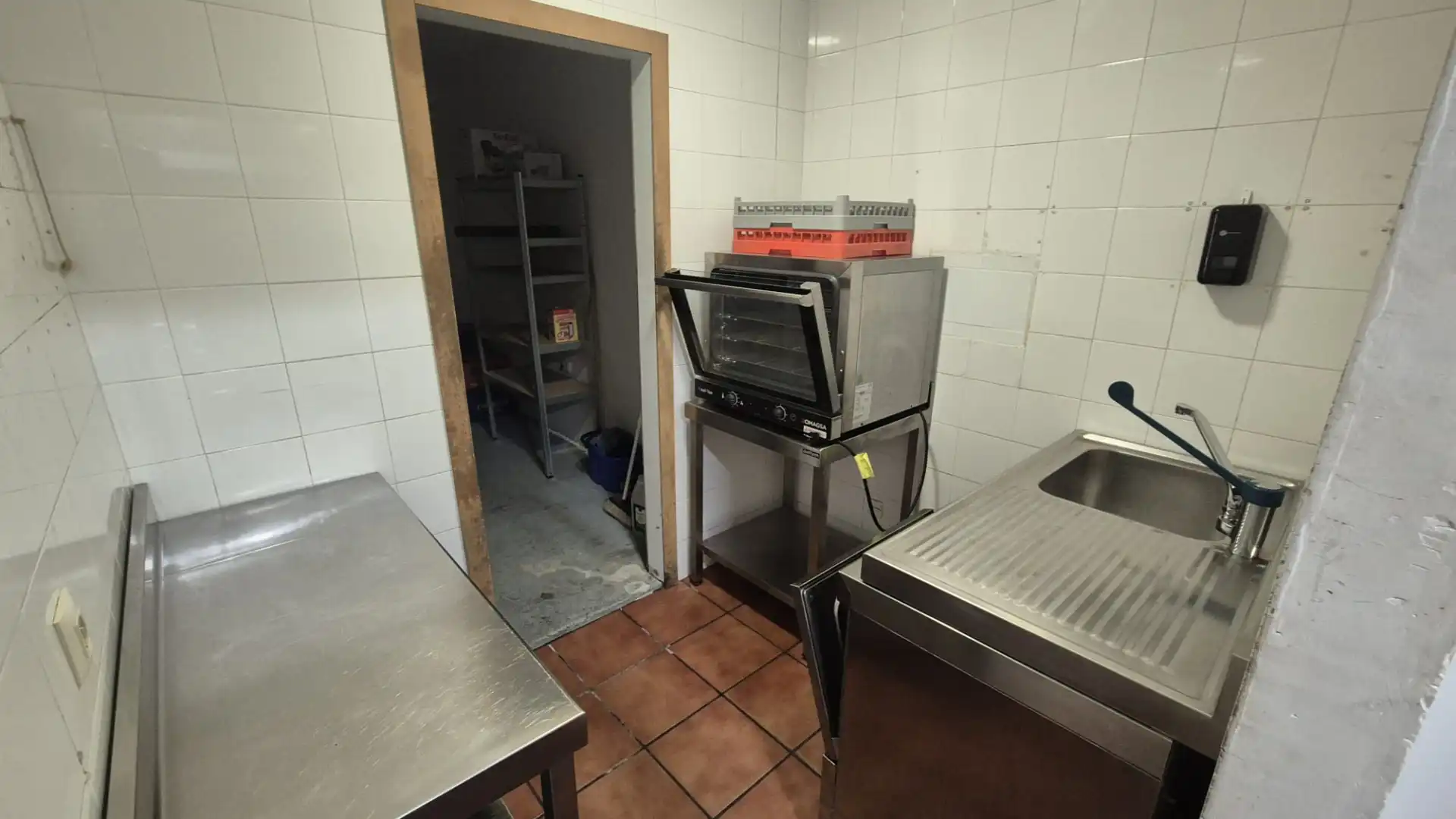 Kitchen of Commercial properties for rent in Vigo   with Heating, Parquet flooring and Terrace