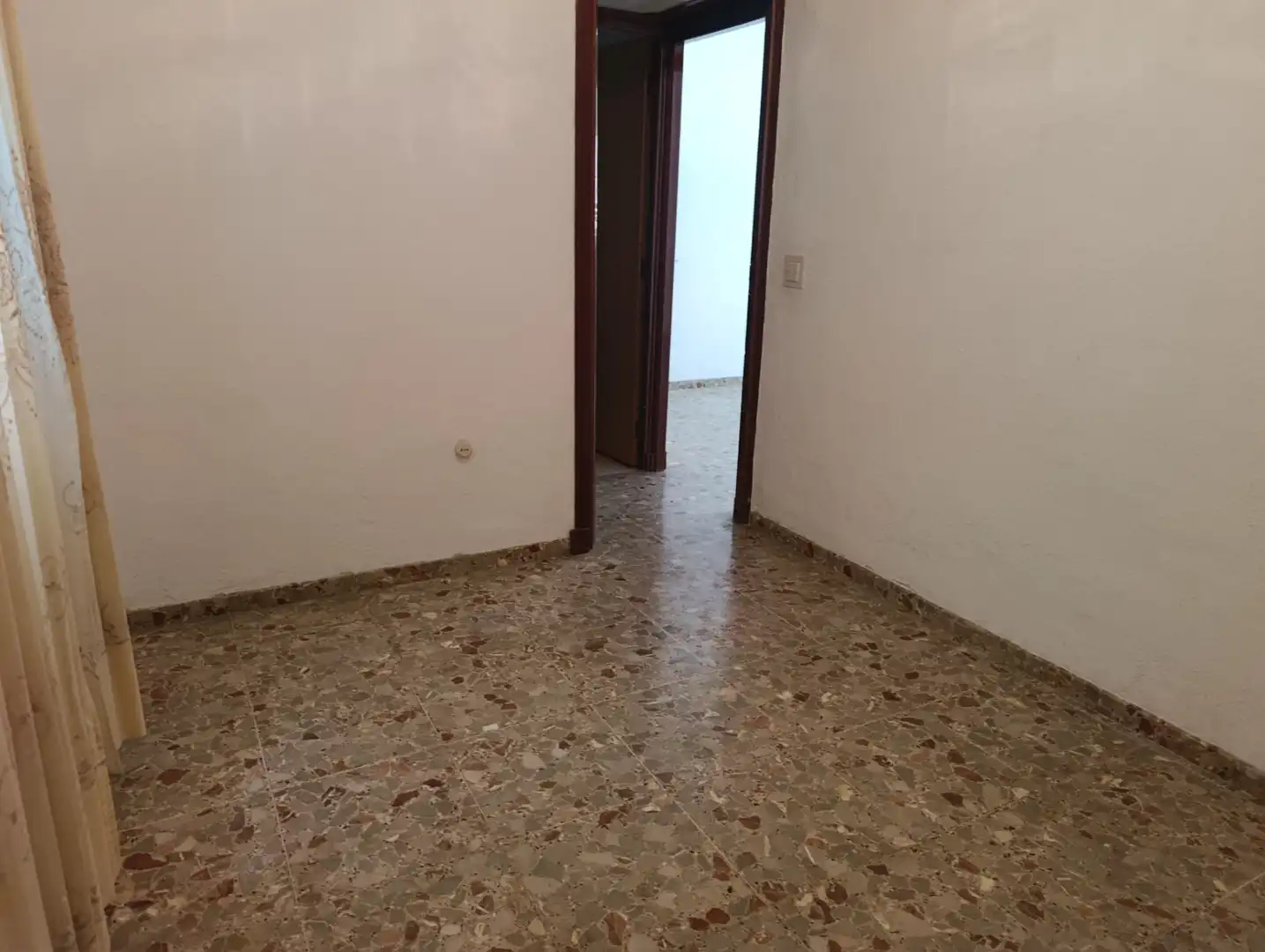 Flat for sale in Dos Hermanas  with Air Conditioner