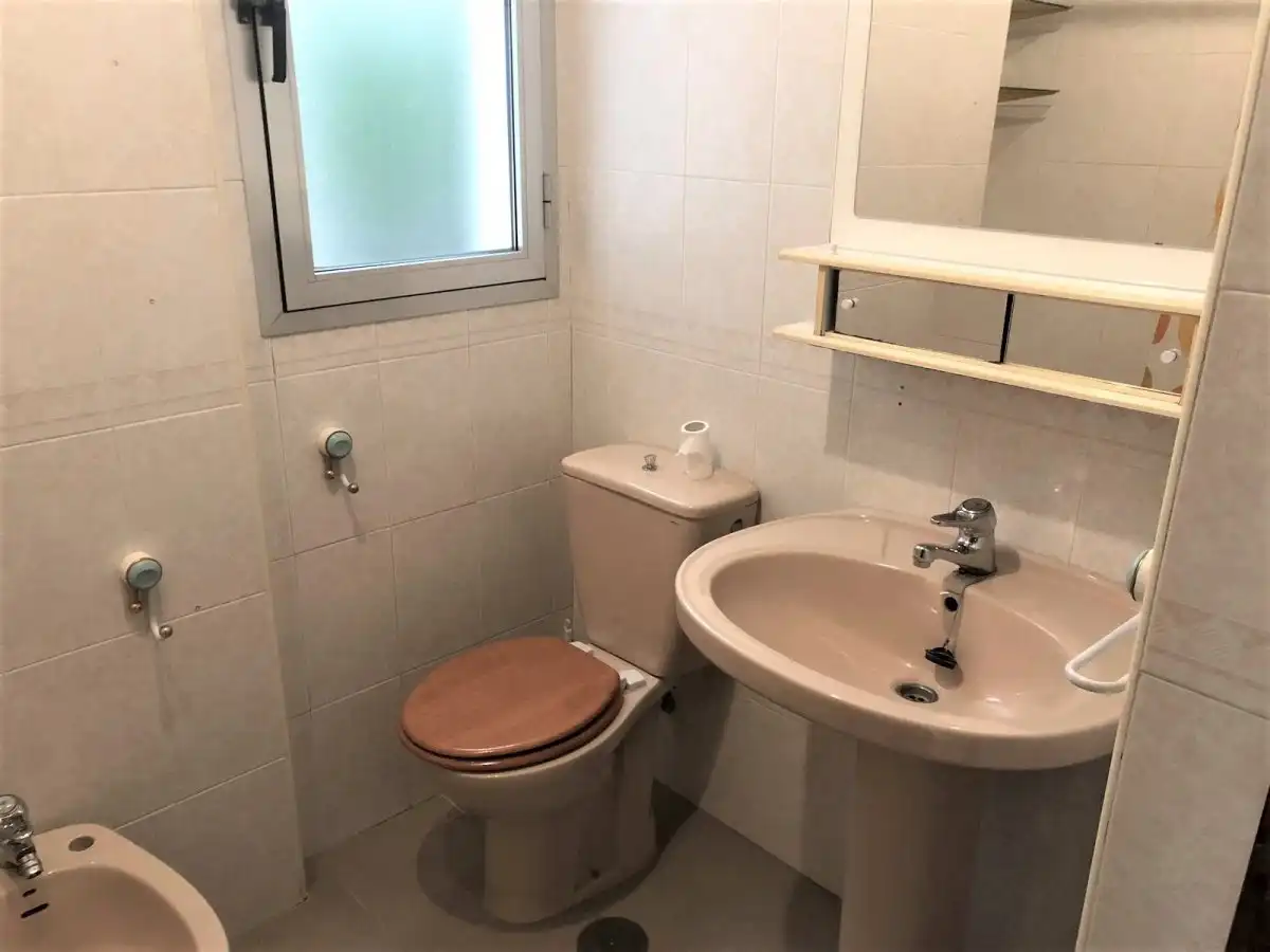 Bany de Apartament en venda en Ciudad Real amb Calefacció, Traster i Moblat