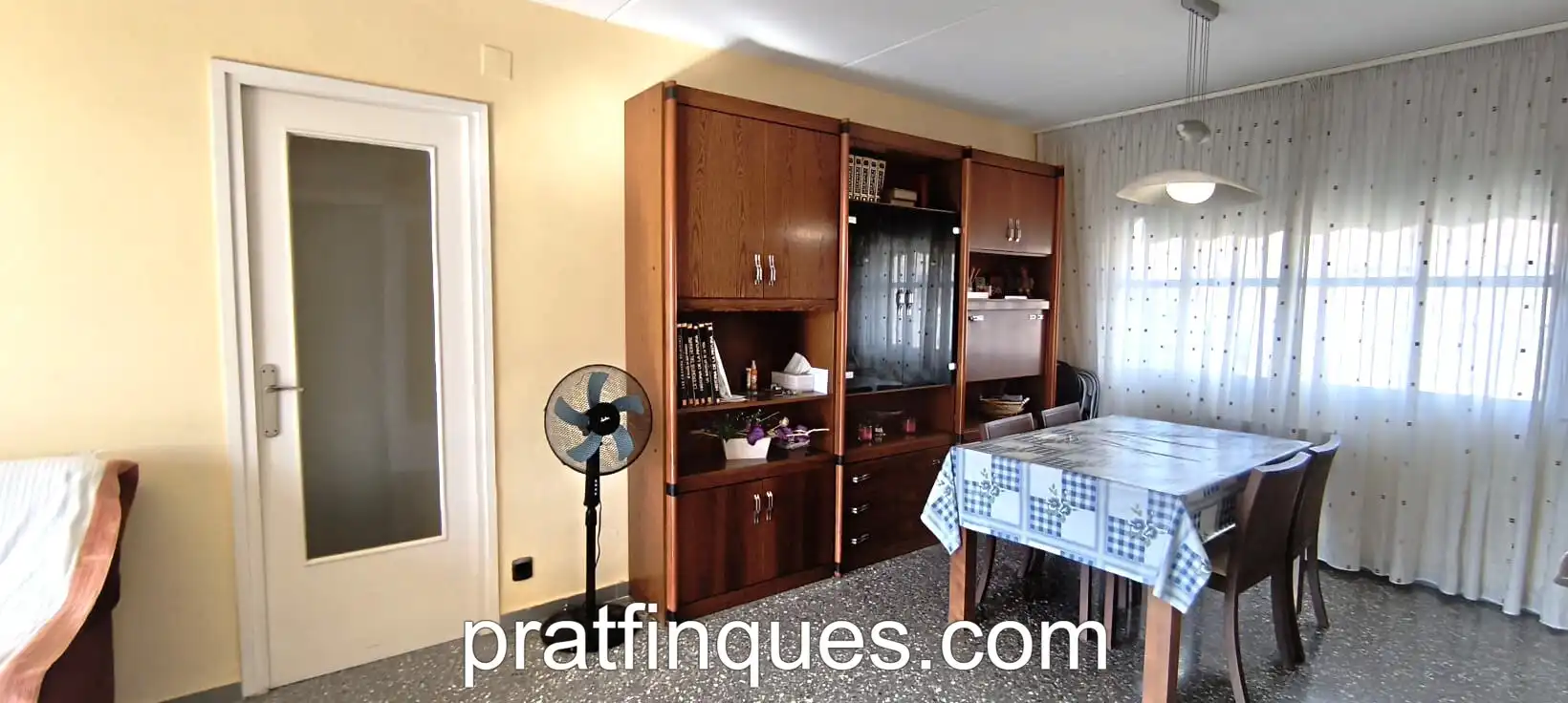 Wohnung zum Verkauf in El Prat de Llobregat mit Klimaanlage, Heizung und Ofen