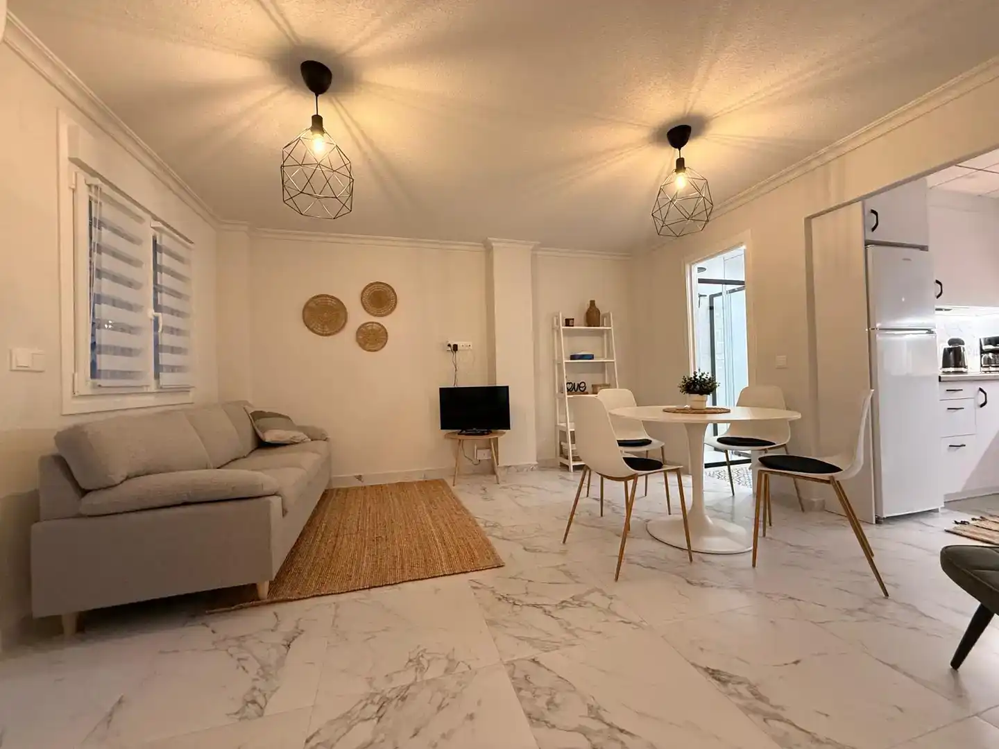 Sala d'estar de Dúplex en venda en Torrevieja amb Aire condicionat, Traster i Piscina