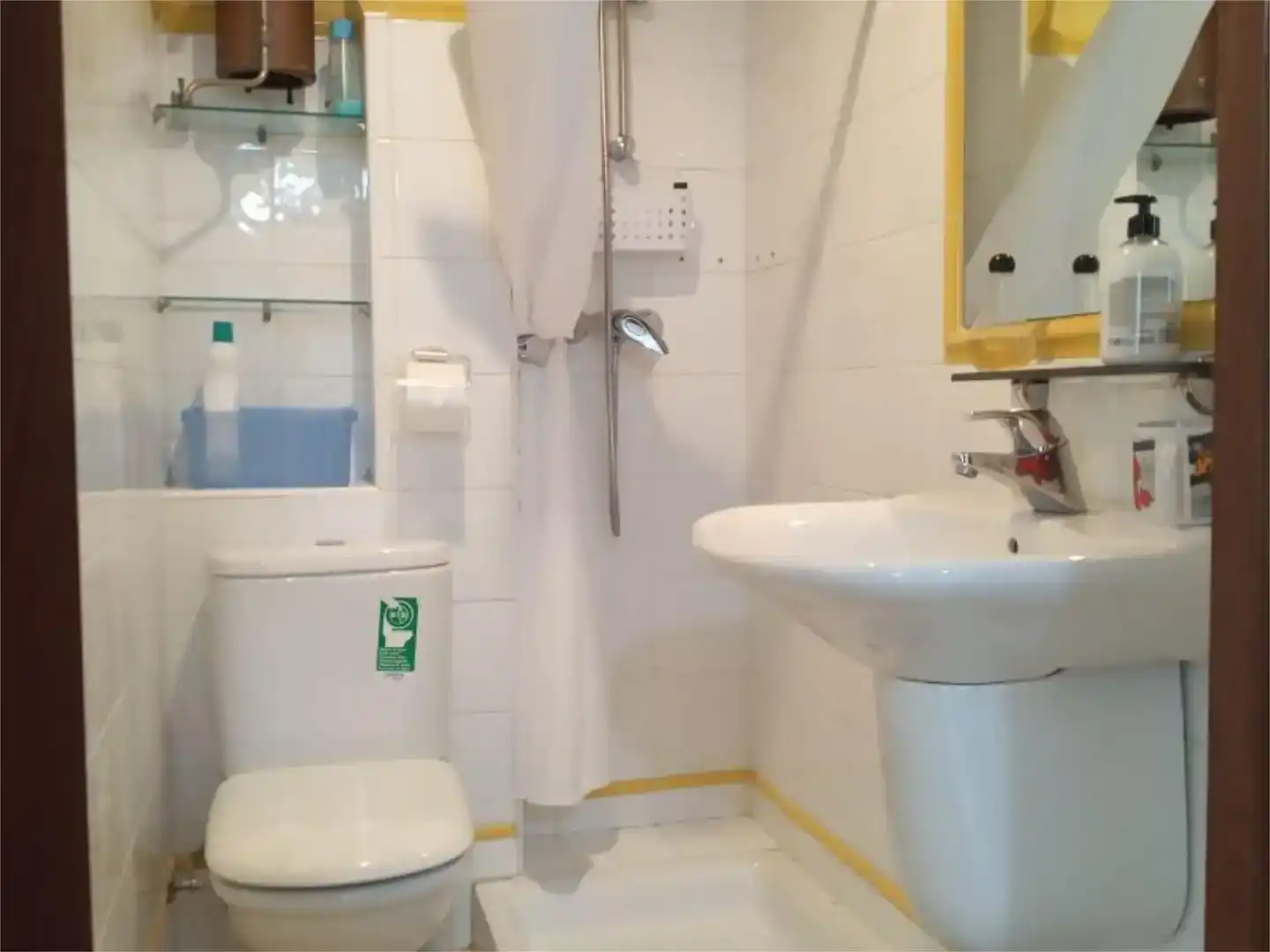 Badezimmer von Loft zur Miete in Málaga Capital mit Klimaanlage