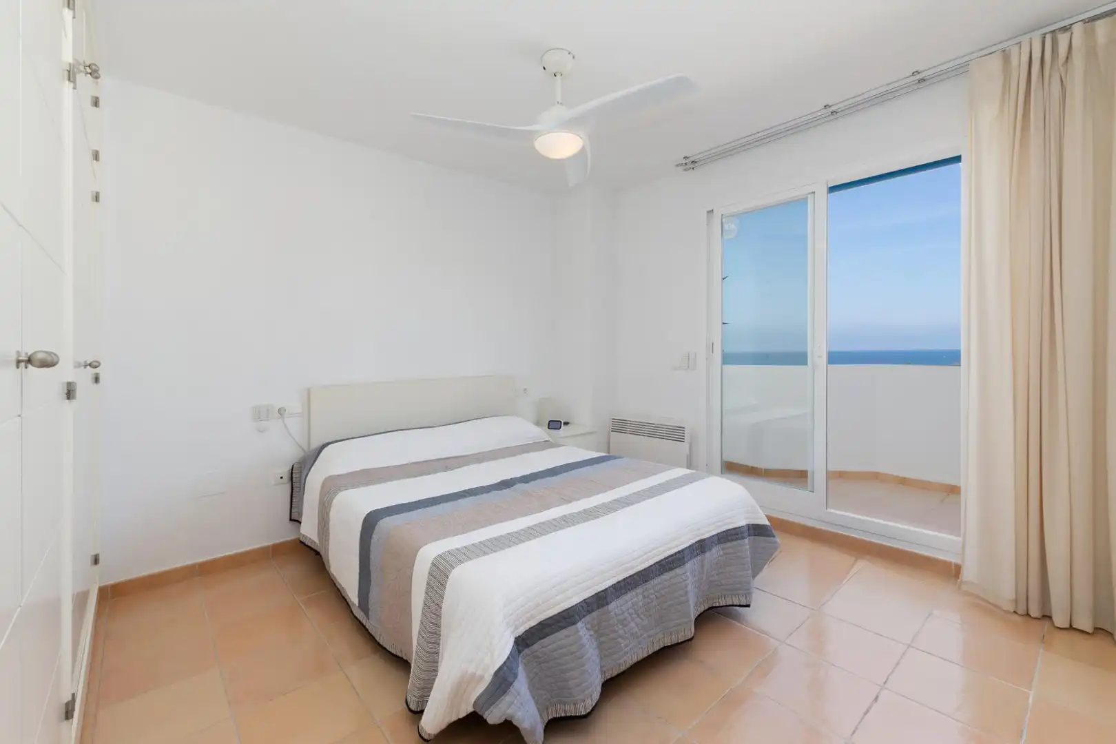 Adossat amb piscina en venda a Torremuelle, imagen 14