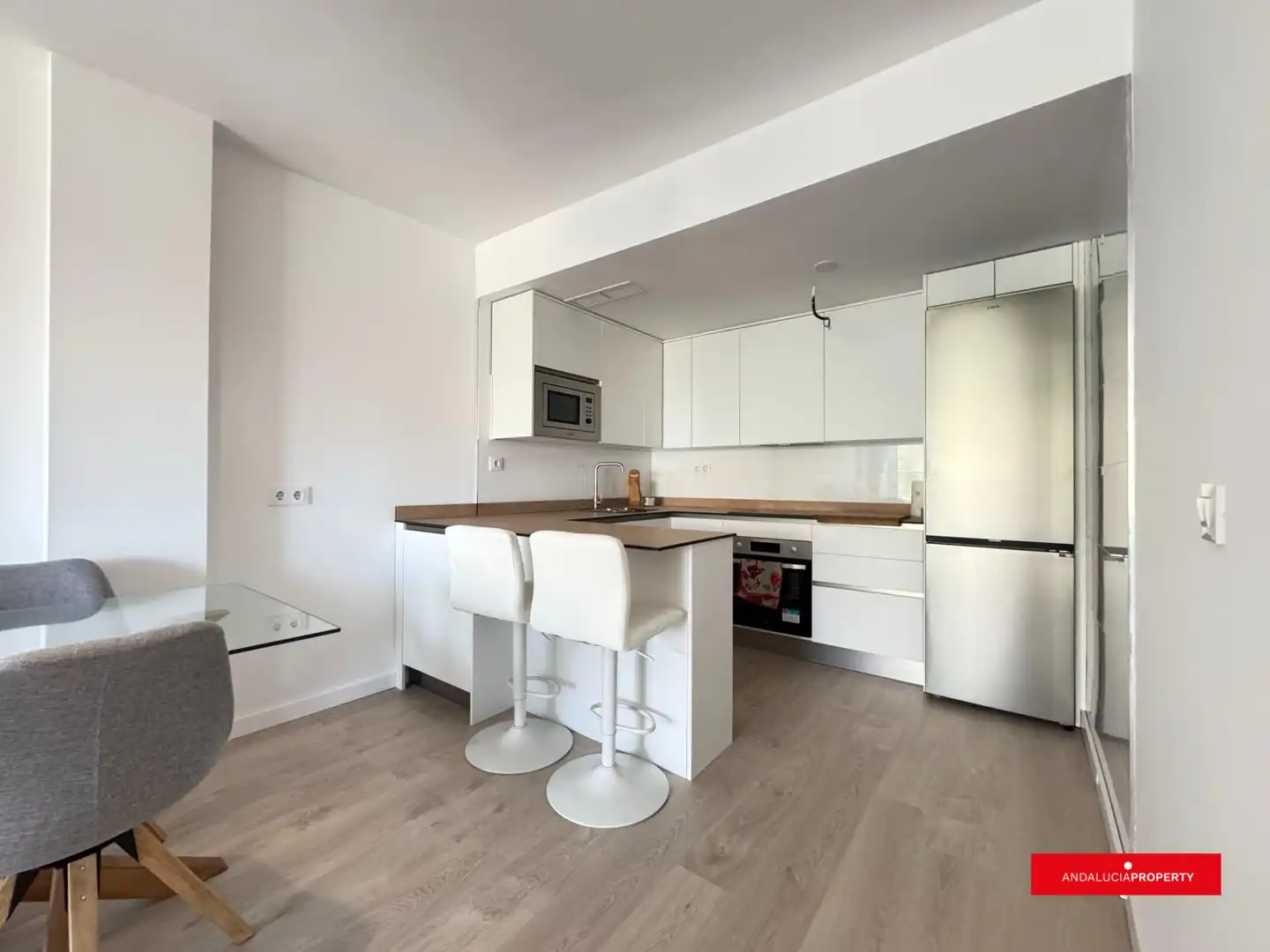 Küche von Wohnung zur Miete in Sorvilán mit Klimaanlage, Heizung und Privatgarten