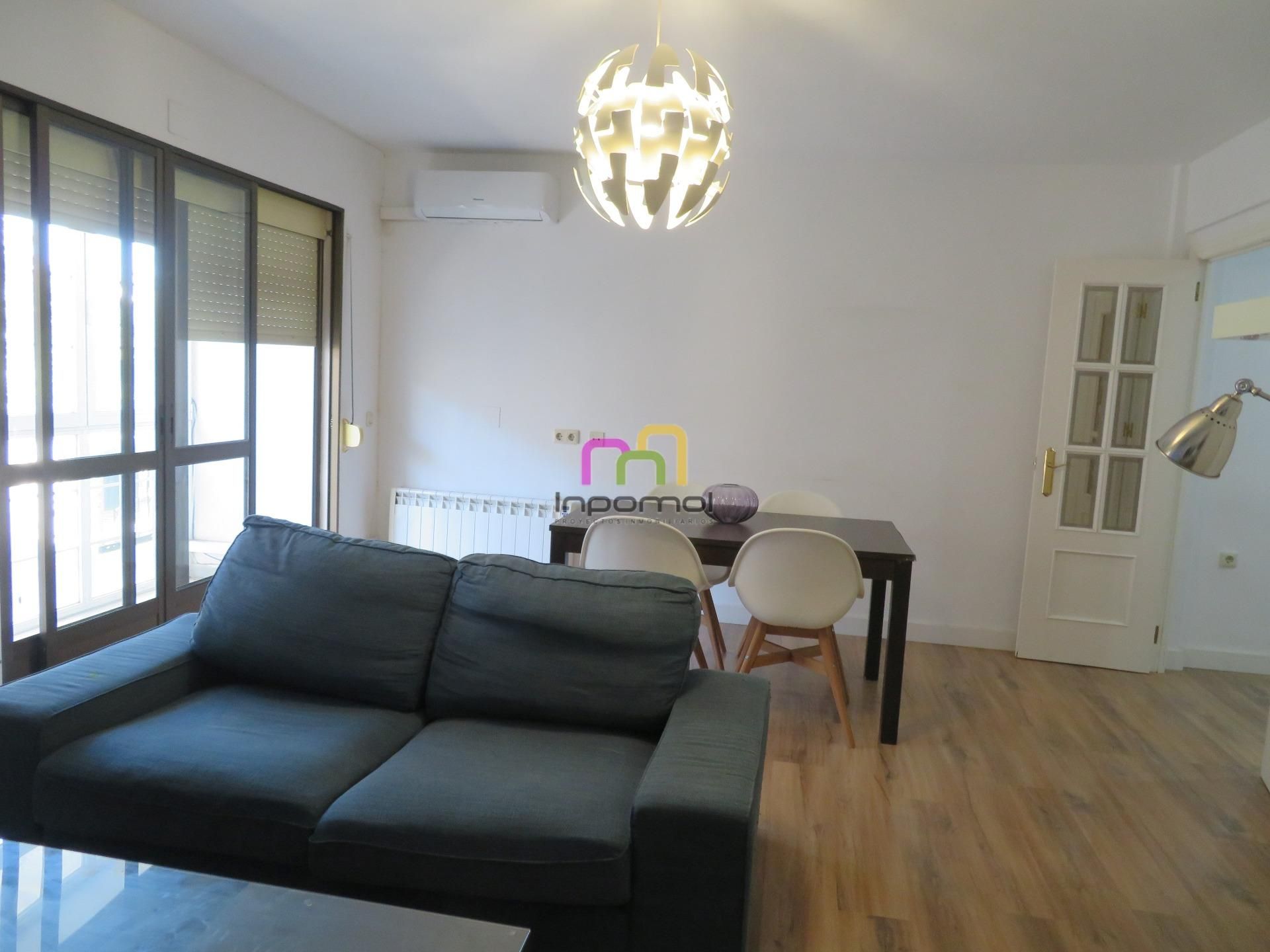 Apartamento de alquiler en Maria Auxiliadora - Barriada de Llera