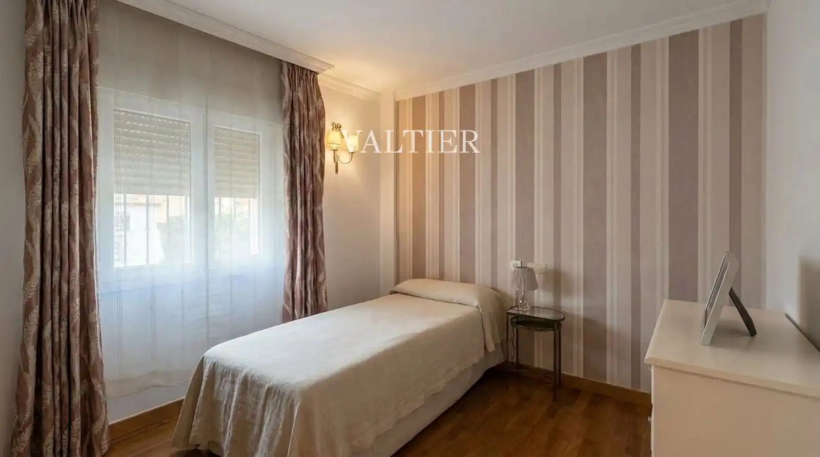 Schlafzimmer von Wohnung zur Miete in Madrid mit Klimaanlage