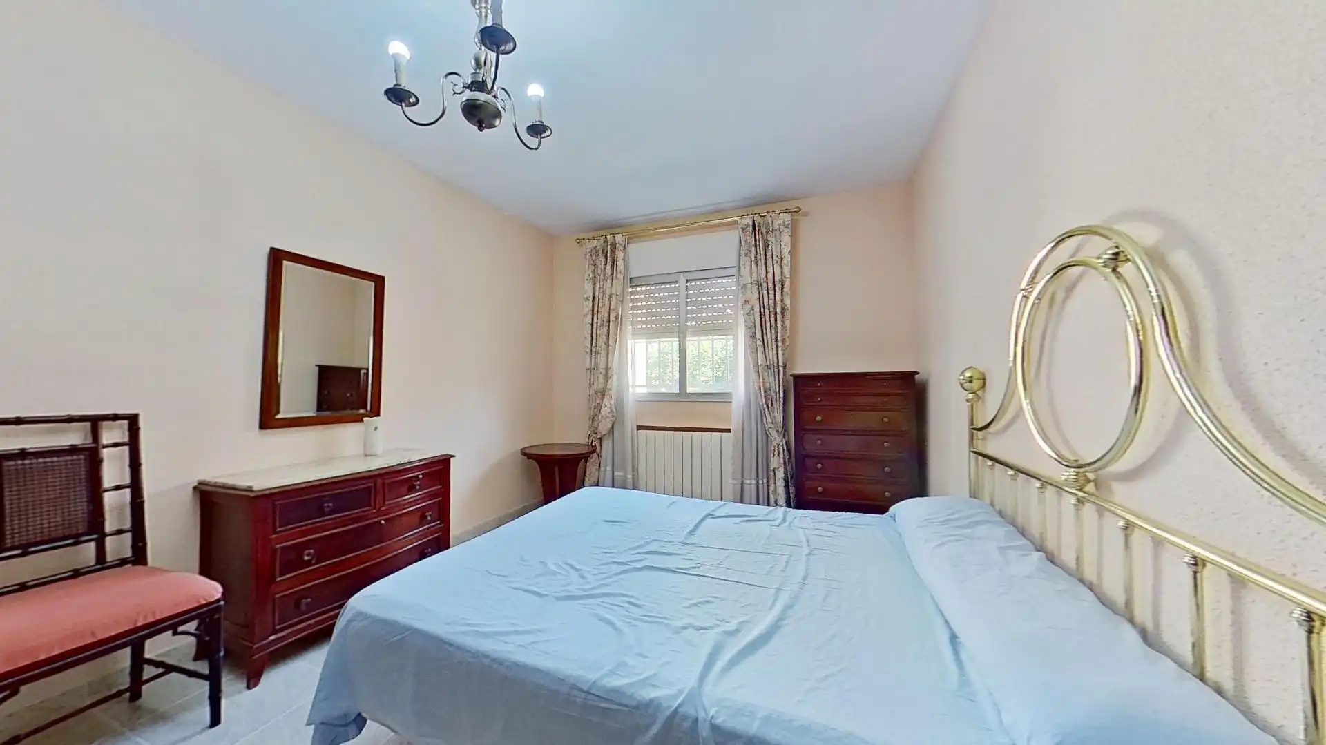 Habitación de Piso en venta en Madrid con Calefacción y Terraza