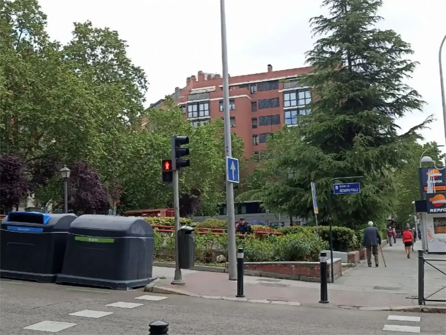 Außenansicht von Fabrikhallen zur Miete in Madrid