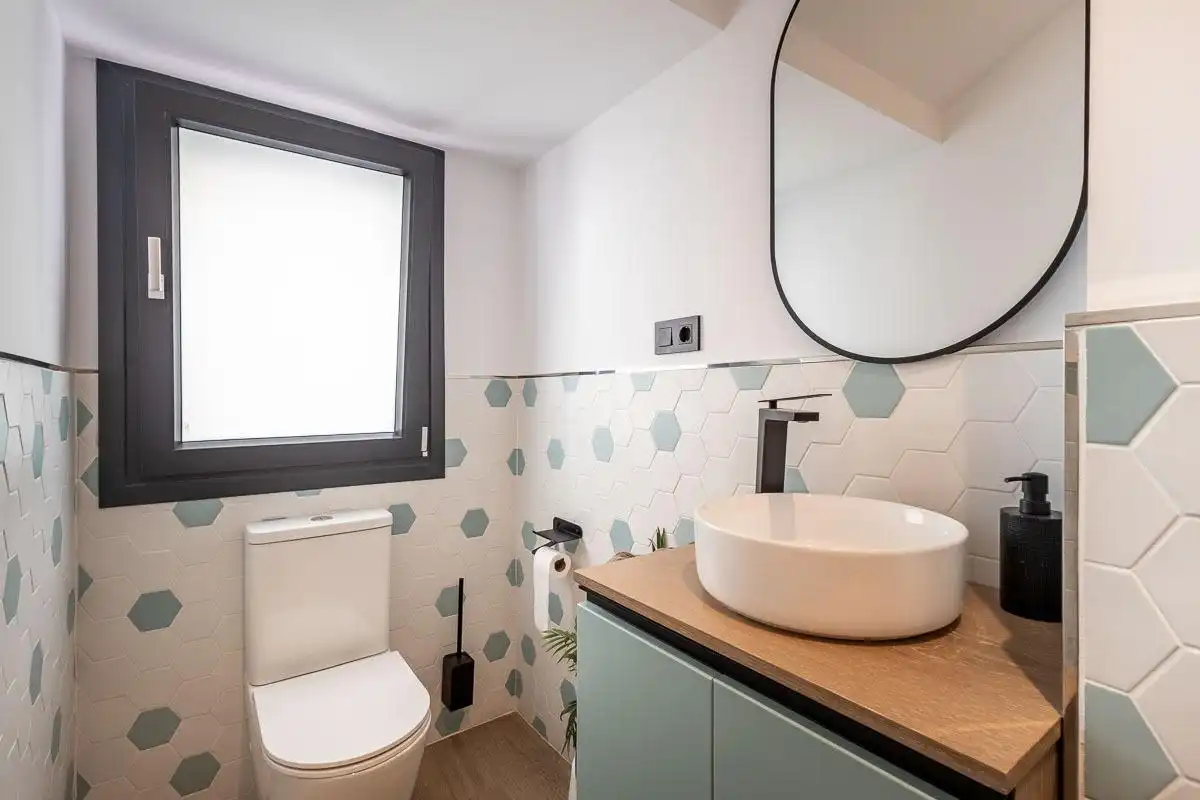 Badezimmer von Haus oder Chalet zum Verkauf in Albolote mit Klimaanlage, Heizung und Terrasse