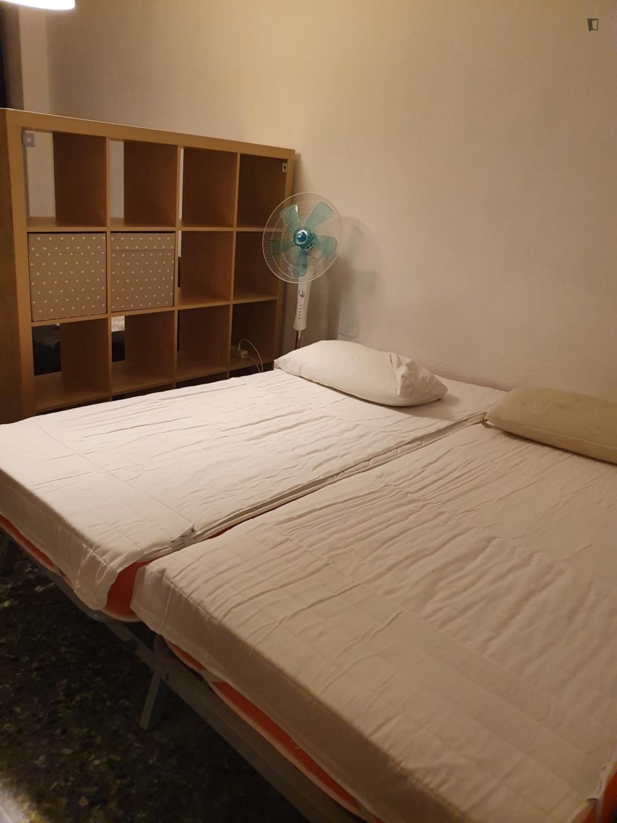Apartment to share in Barri de les Corts