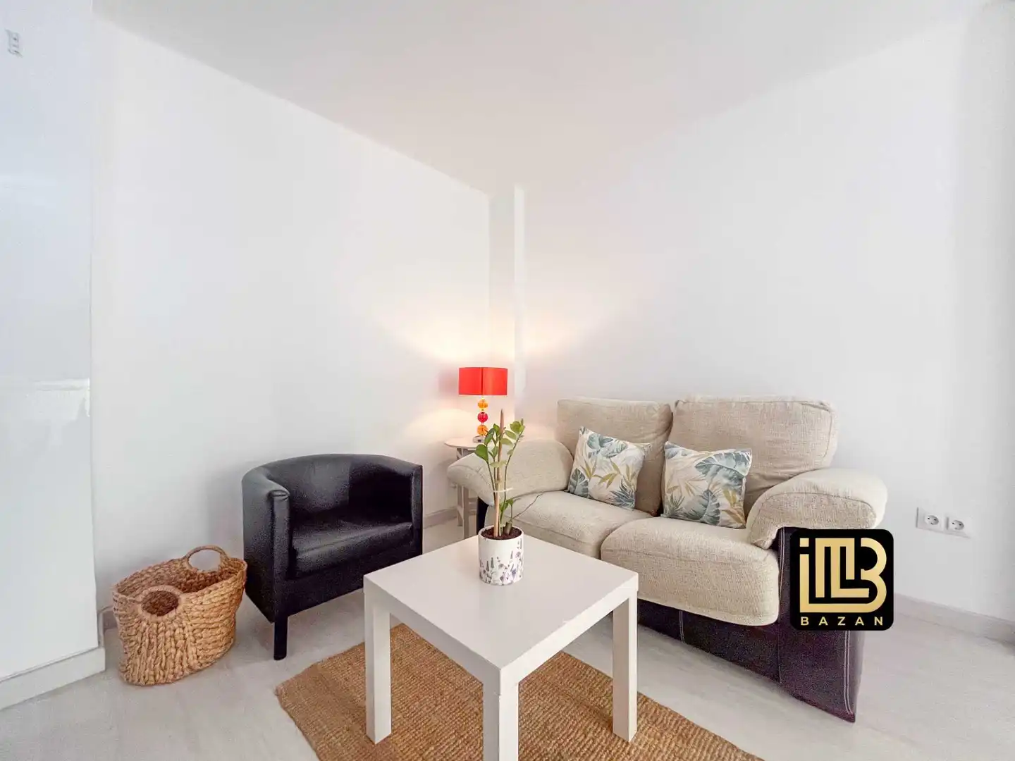 Living room of Flat for rent in Málaga  with Air Conditioner, Terrace and Furnished