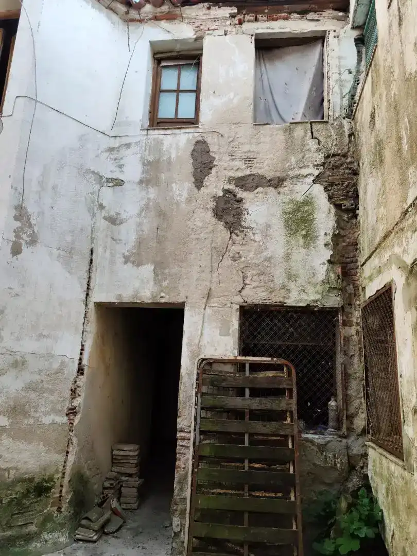 Vista exterior de Casa o xalet en venda en Talavera de la Reina amb Balcó