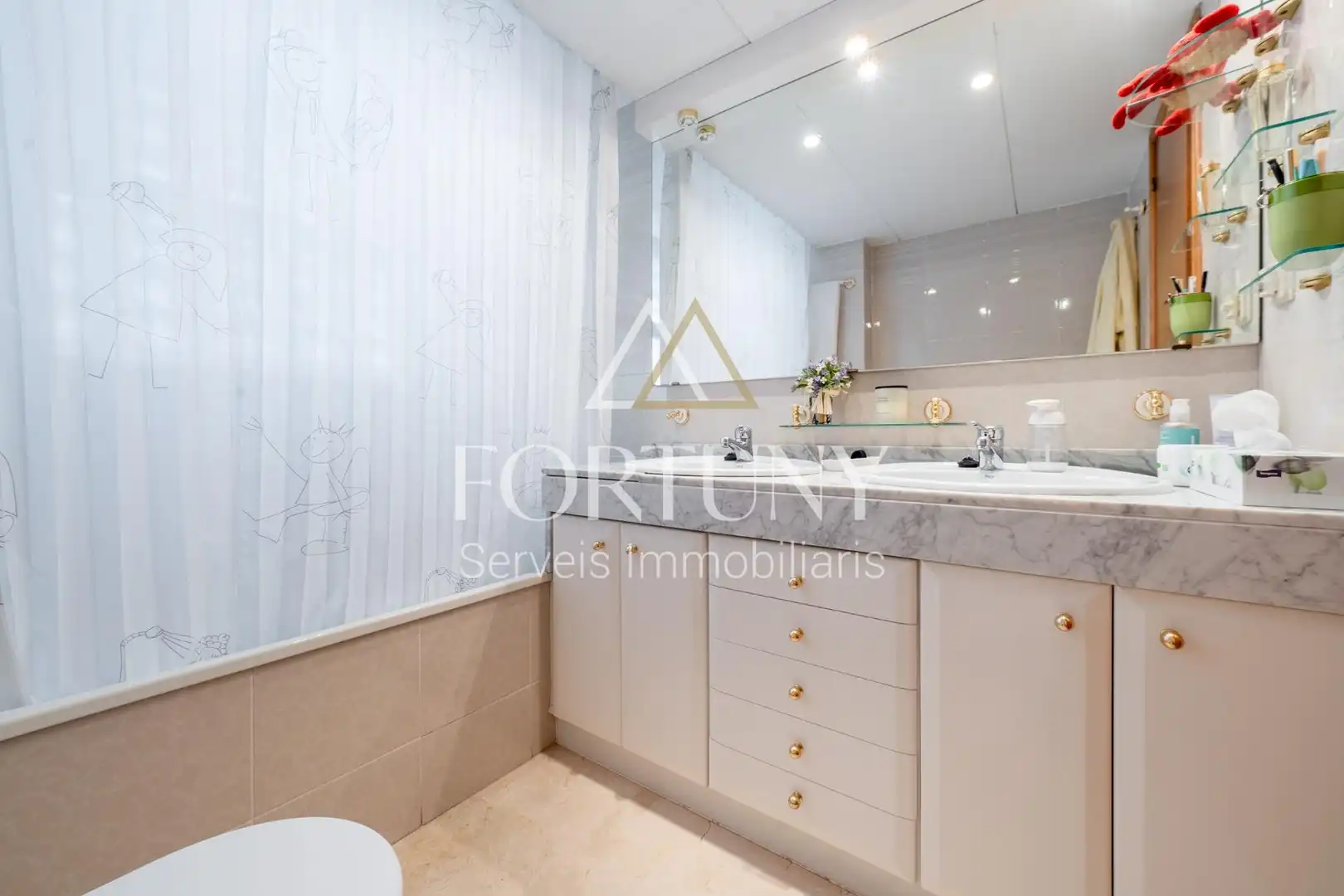 Baño de Ático en venta en Reus con Calefacción, Jardín privado y Terraza