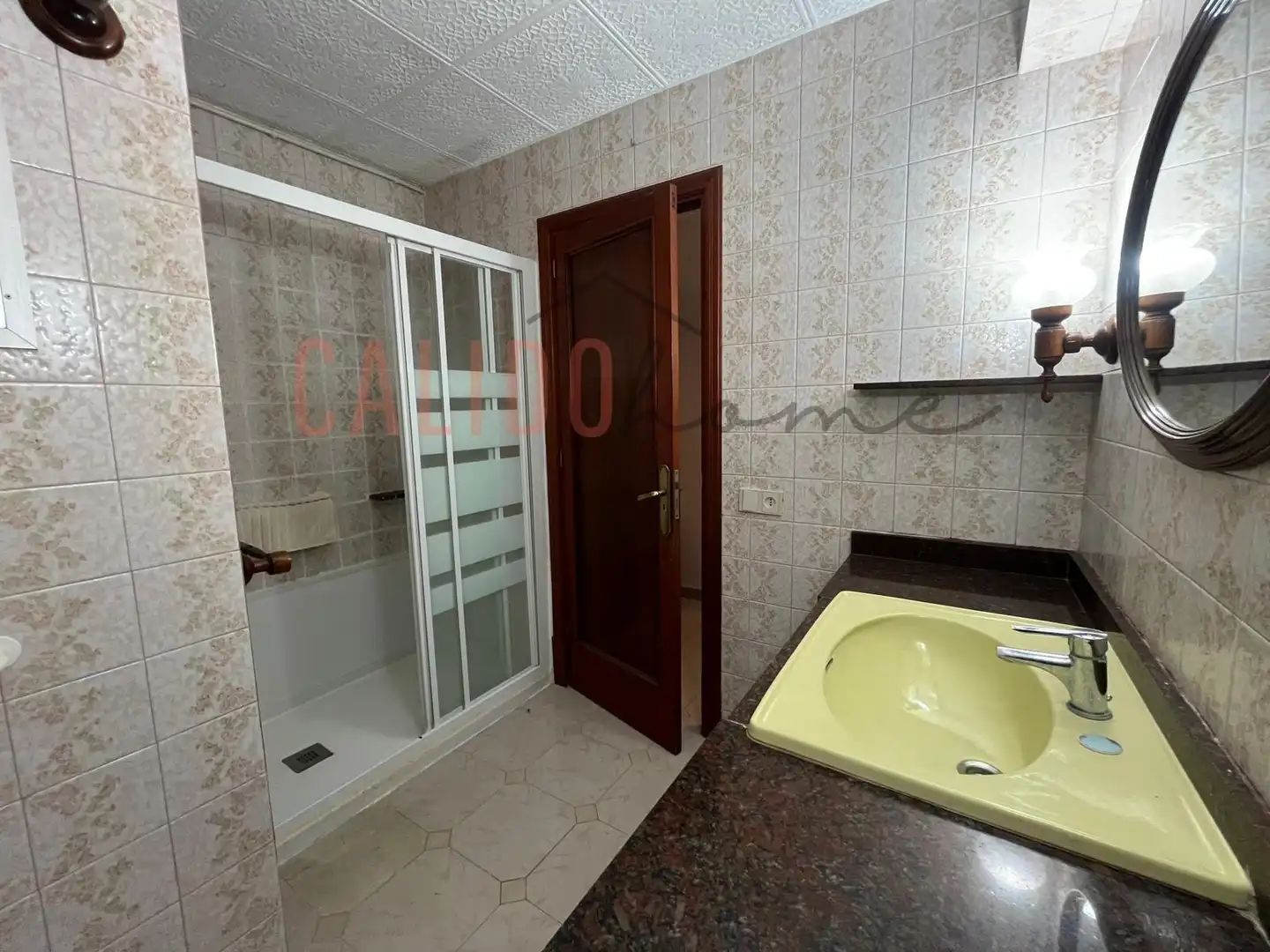 Baño de Piso en venta en  Palma de Mallorca con Aire acondicionado y Parquet